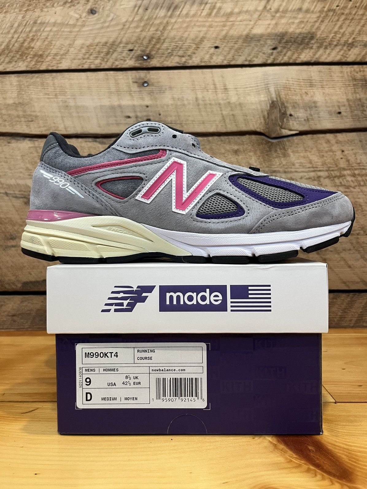 Kith × New Balance New Balance x Kith x United Arrows & Sons 990v4 Made in USA Size US 9 / EU 42 - 1 Thumbnail