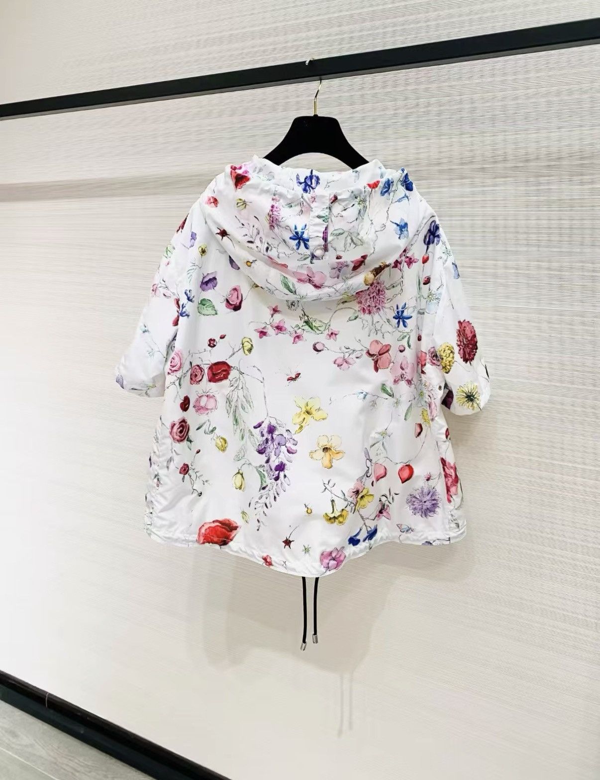 Dior Dior Classic Floral Short Sleeve Hooded J33 Size XS / US 0-2 / IT 36-38 - 2 Thumbnail