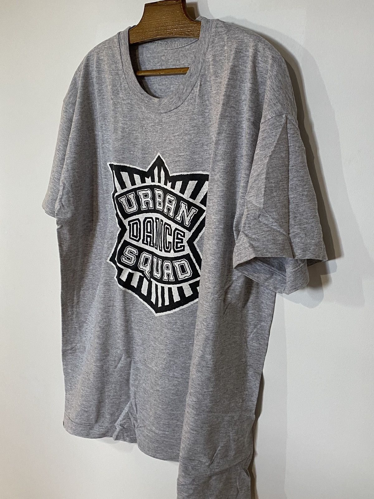 Band Tees Vintage Urban dance squad shirt early 90s grey Size US XL / EU 56 / 4 - 4 Thumbnail