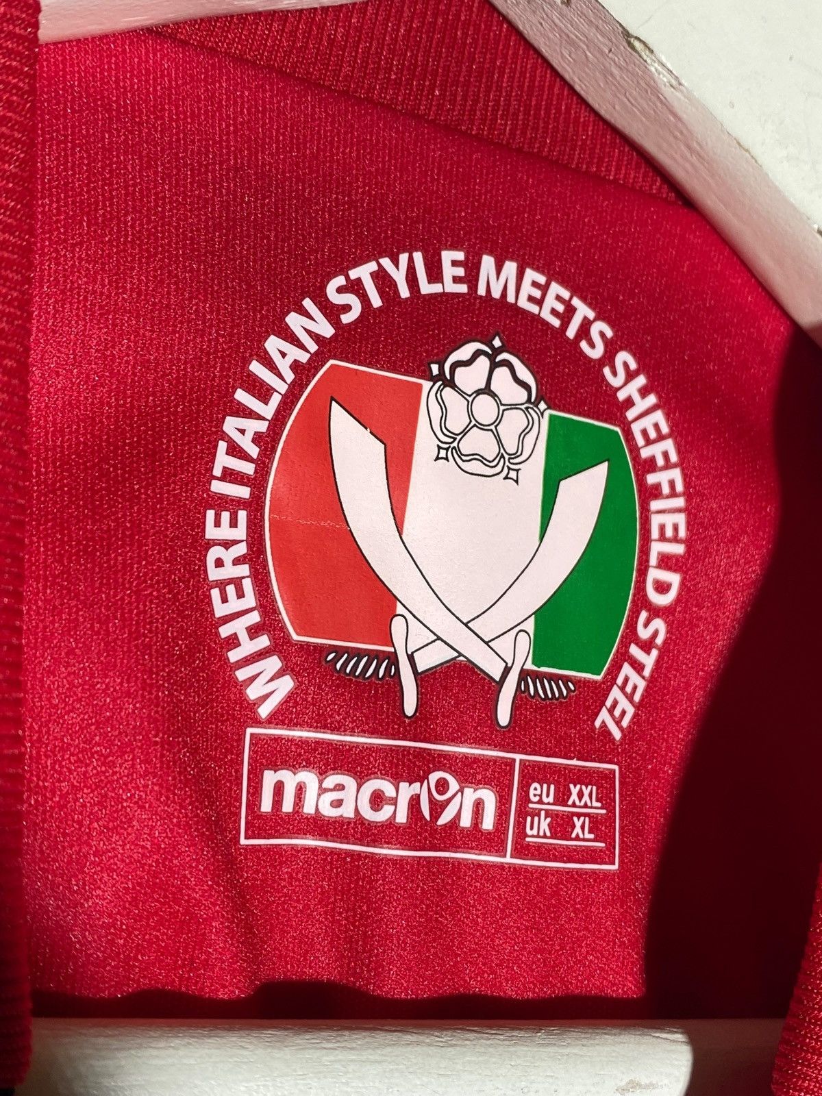 Vintage Vintage Macron Sheffield United 2010/11 Home Soccer Jersey Size US XXL / EU 58 / 5 - 11 Thumbnail