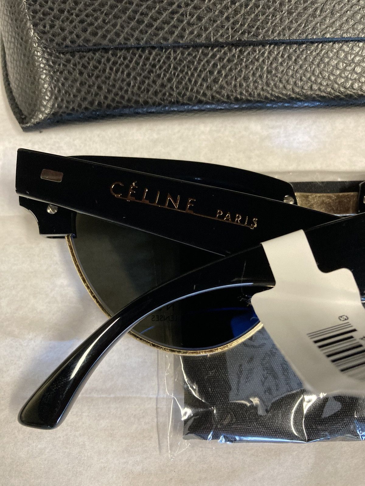 Celine Celine CL40059U 30E Black/Gold Cat Eye Womens Sunglasses Size ONE SIZE - 6 Thumbnail
