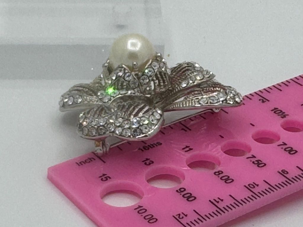 The Unbranded Brand Sparkling Rhinestone Bow Brooch w/ Pearl – 1.75" Size ONE SIZE - 8 Thumbnail