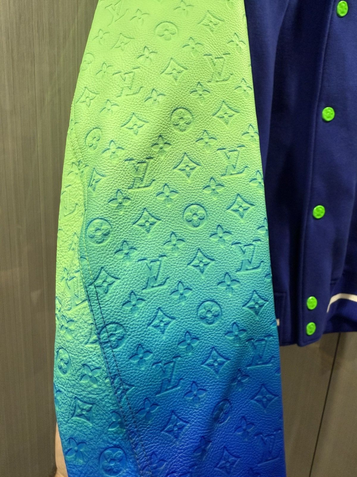 Louis Vuitton Louis Vuitton Blue Gradient Monogram Varsity Leather Jacket Size US XL / EU 56 / 4 - 3 Thumbnail