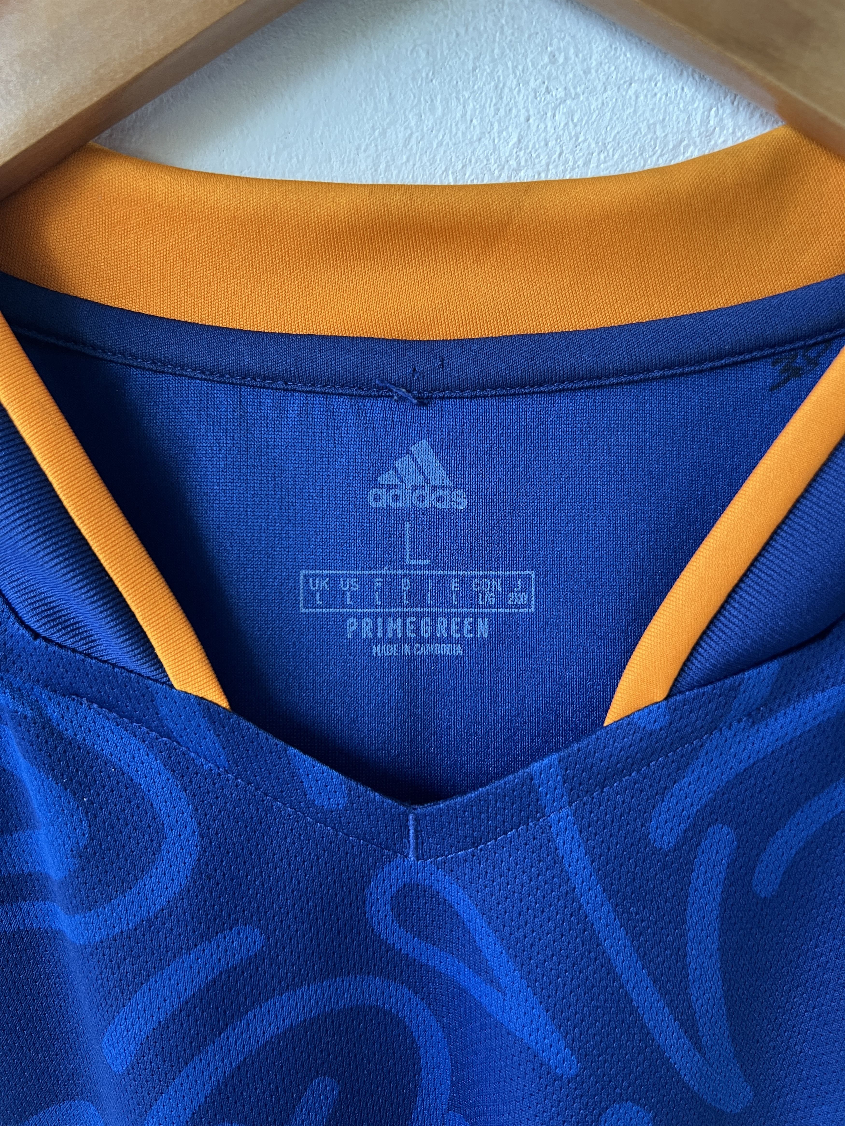 Adidas (L) Real Madrid 2021-22 Away Kit Bale #18 Size US L / EU 52-54 / 3 - 3 Thumbnail