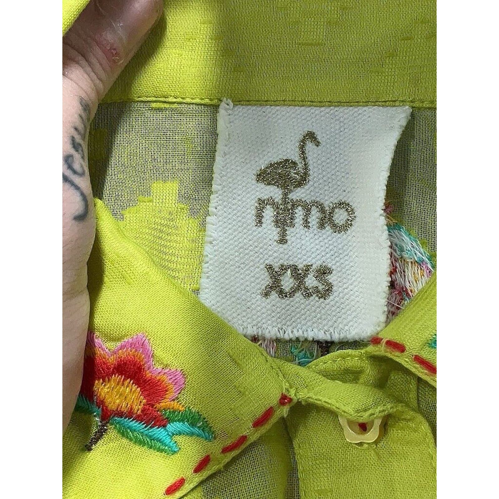 Anthropologie nimo With love Embroidered Bug Beetle Cropped Button Down Size XXS / US 00 / IT 34 - 5 Thumbnail