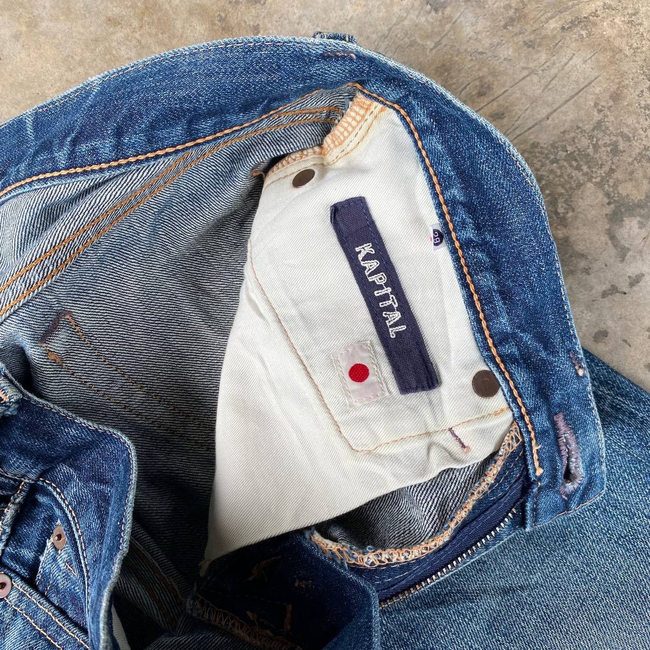 Kapital VINTAGE KAPITAL BY KIRO HIRATA FADED BLUE LOWRISE SLIMFIT Size US 27 - 12 Thumbnail