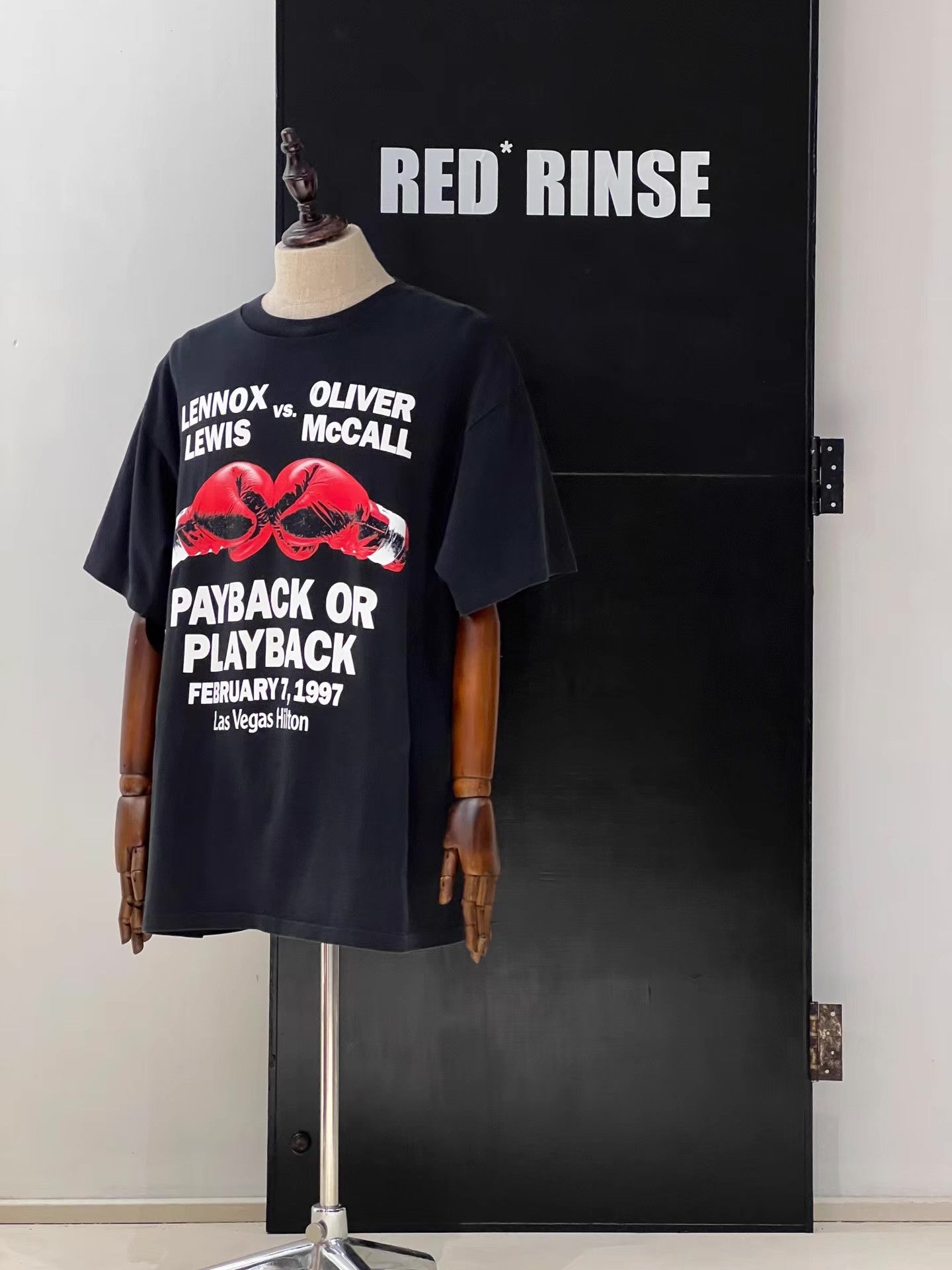 Vintage 90s Vintage Boxing Match Short Sleeve T‑shirt Q13 Size US XL / EU 56 / 4 - 3 Thumbnail