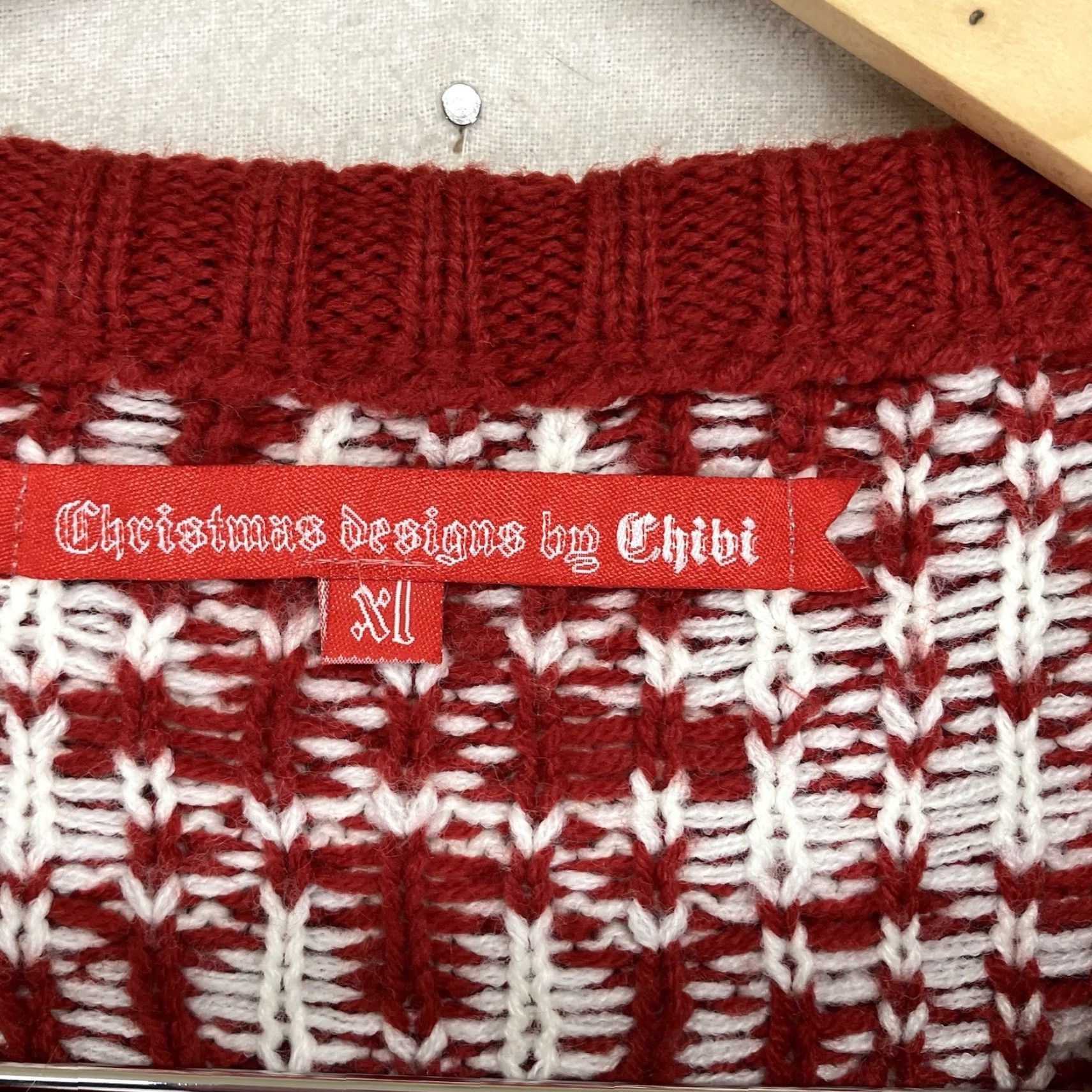 4SDESIGNS Chibi Santa Claus Funny Christmas Ugly Sweater XL Red Long Sleeve Pullover Knit Men Size US XL / EU 56 / 4 - 4 Thumbnail