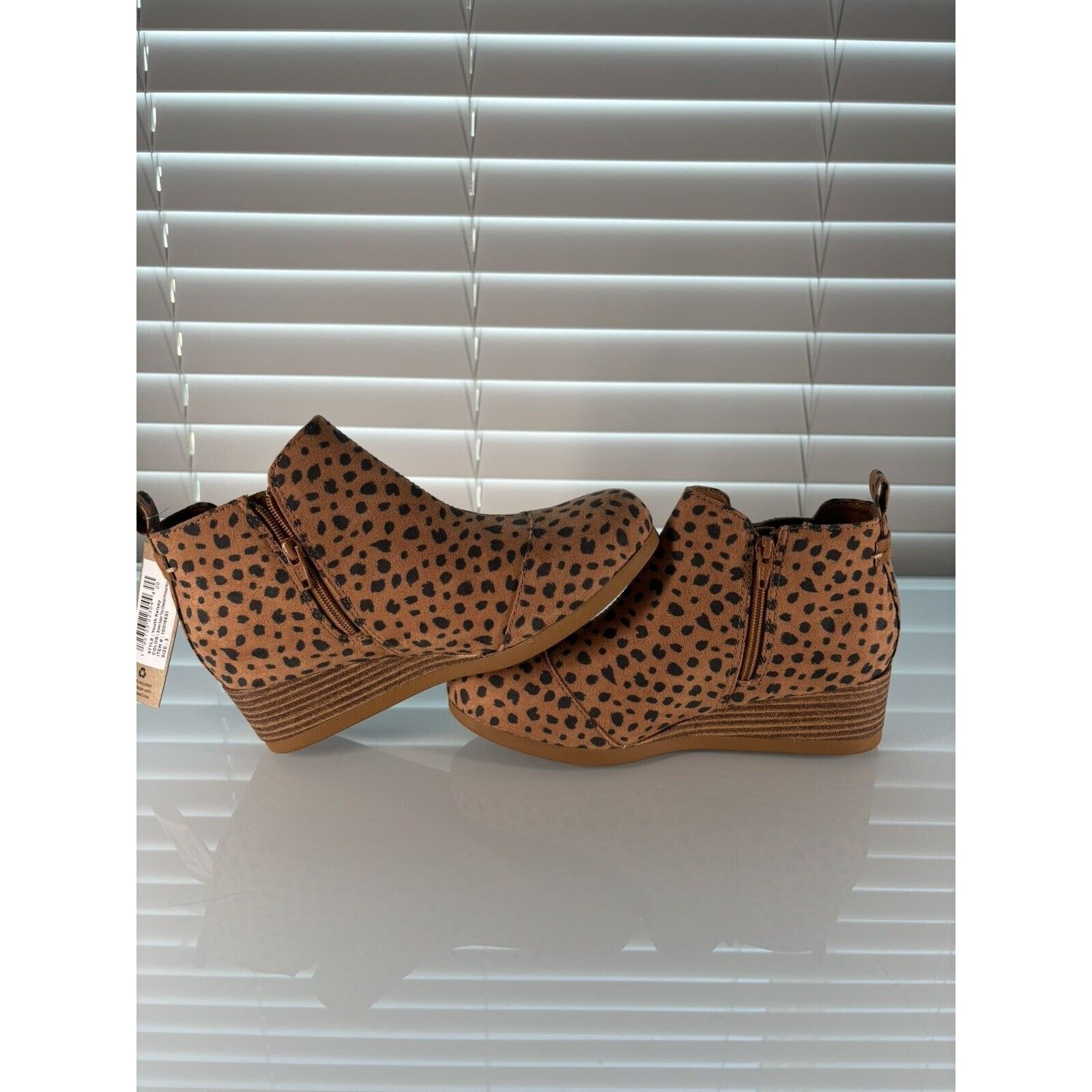 Toms Tom's Leopard Print Kelsey Wedge Boot/Brand New (Size: 3) Size US 4 / IT 34 - 3 Thumbnail