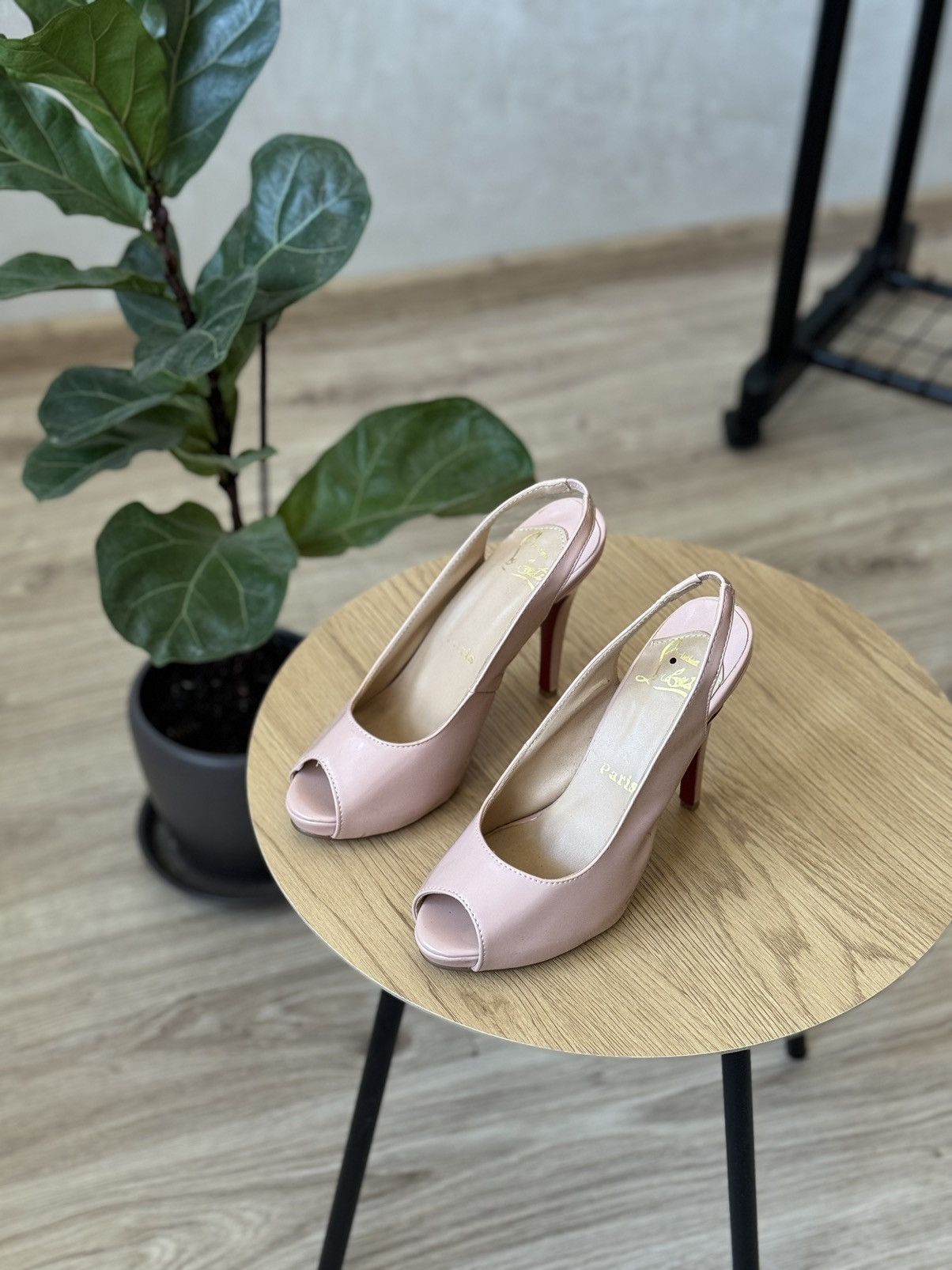 【最終値下げ！】ChristianLouboutin 38サイズ クリスチャン ルブタン公式サイト| Christian Louboutin