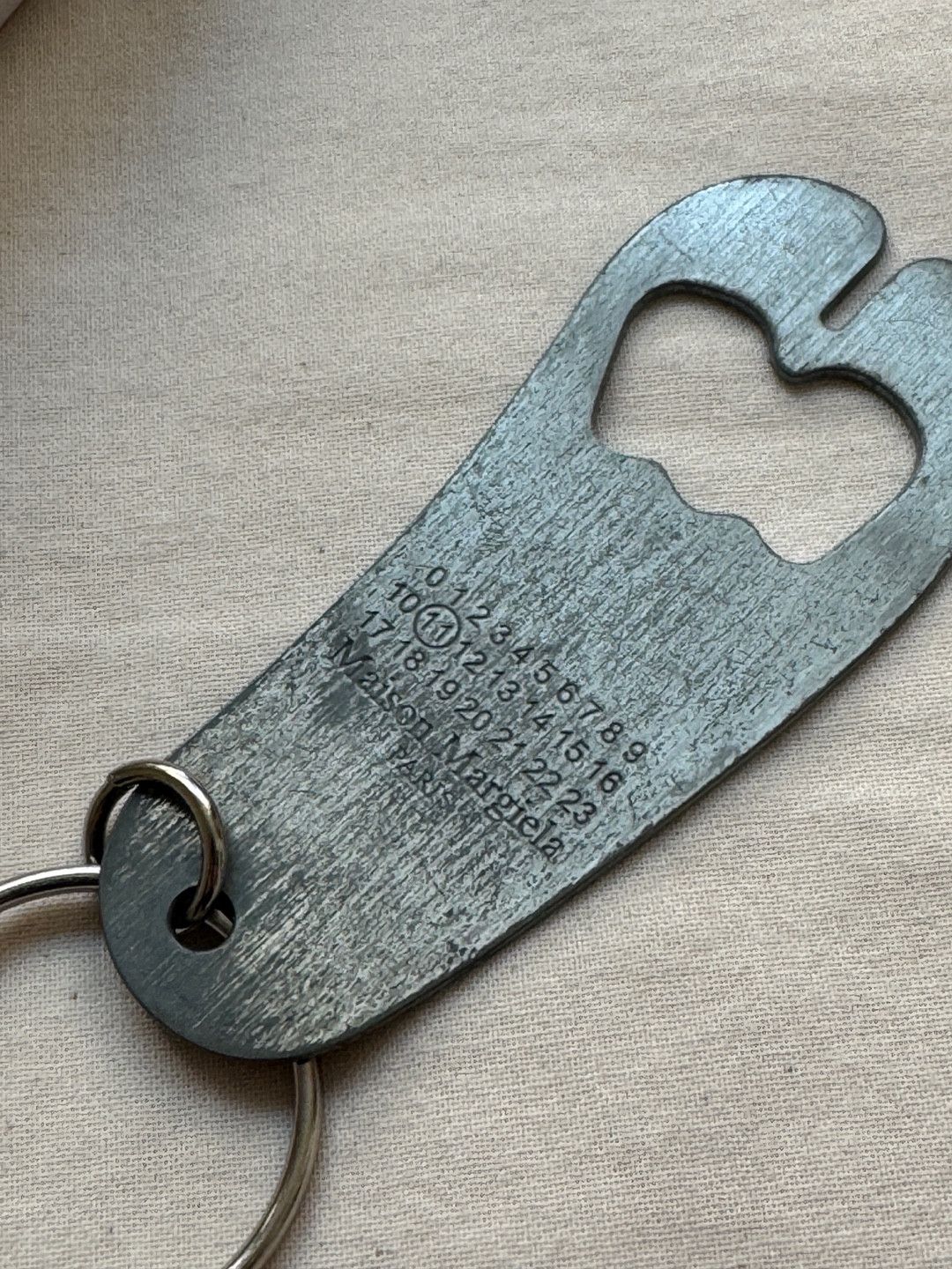 Maison Margiela Maison Margiela Tabi Bottle Opener Keyring Size ONE SIZE - 6 Thumbnail