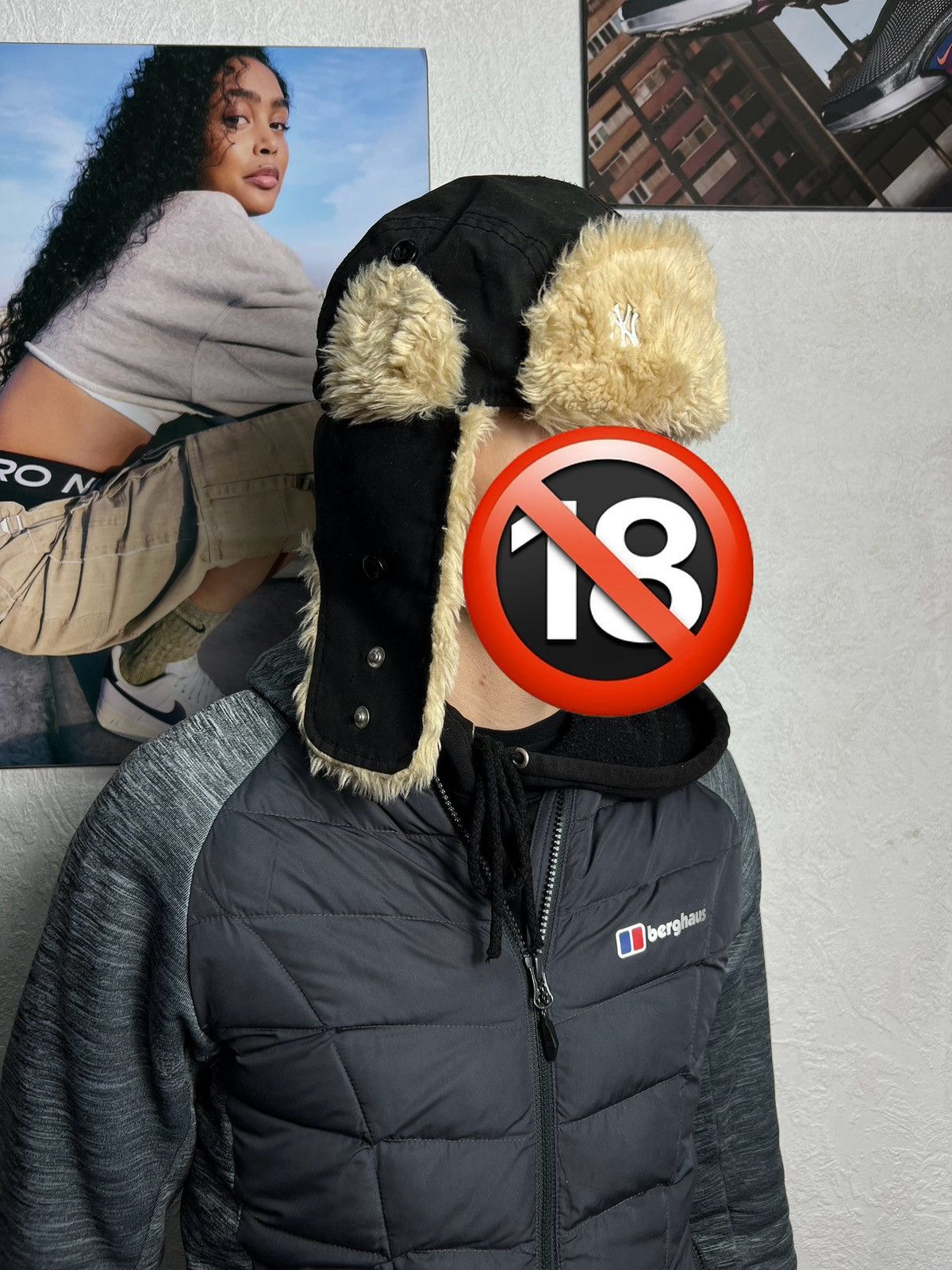 New York Yankees New Era Yankees Dog Ear Trapper Hat Faux Fur Flaps 57cm Fit Size ONE SIZE - 1 Thumbnail