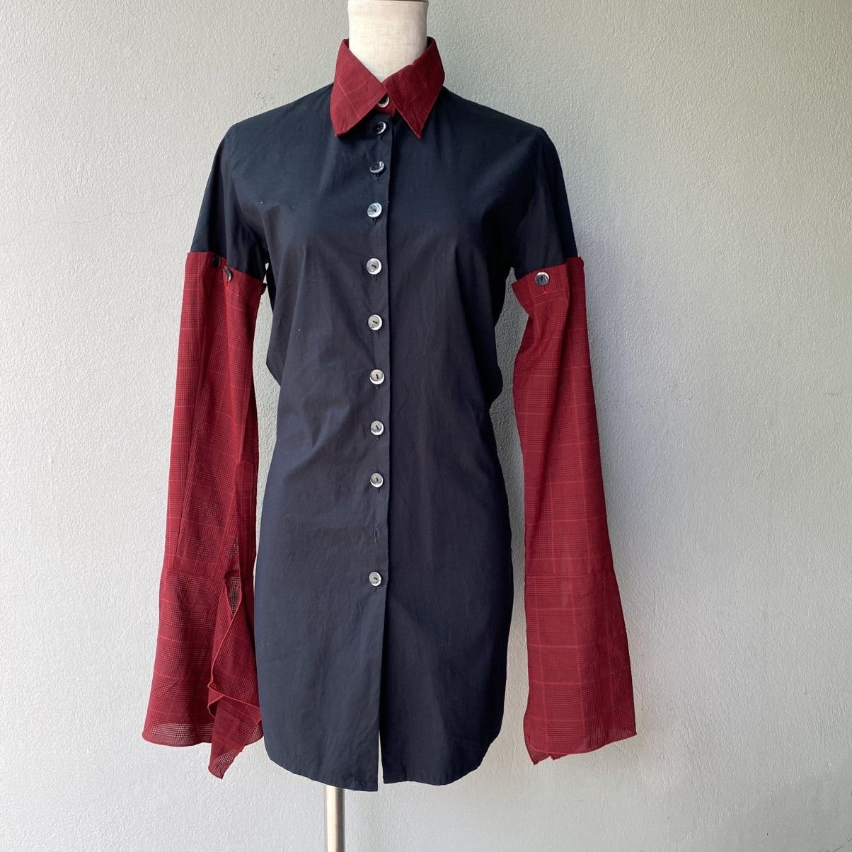 Jean Paul Gaultier JUNIOR GAULTIER Black & Red Contrast Sleeve Shirt Size S / US 4 / IT 40 - 1 Thumbnail