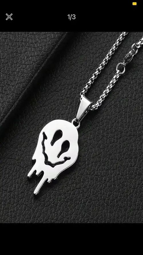 Other Silver chain with smile face Size ONE SIZE - 3 Thumbnail