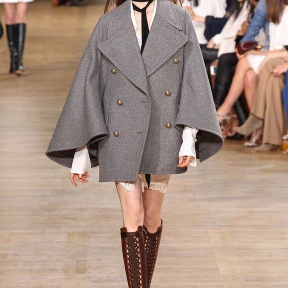 Club Monaco Club Monaco Wool-Cashmere Blend Cape Coat Size M / US 6-8 / IT 42-44 - 4 Thumbnail