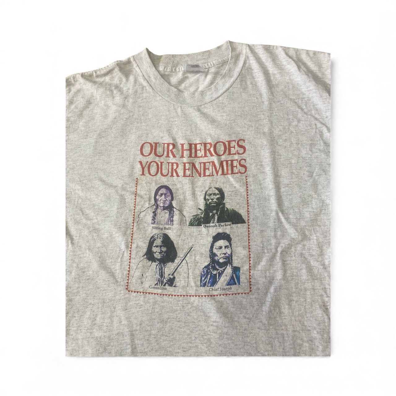 Vintage Vintage native american geronimo columbus our heroes shirt Size US L / EU 52-54 / 3 - 4 Thumbnail