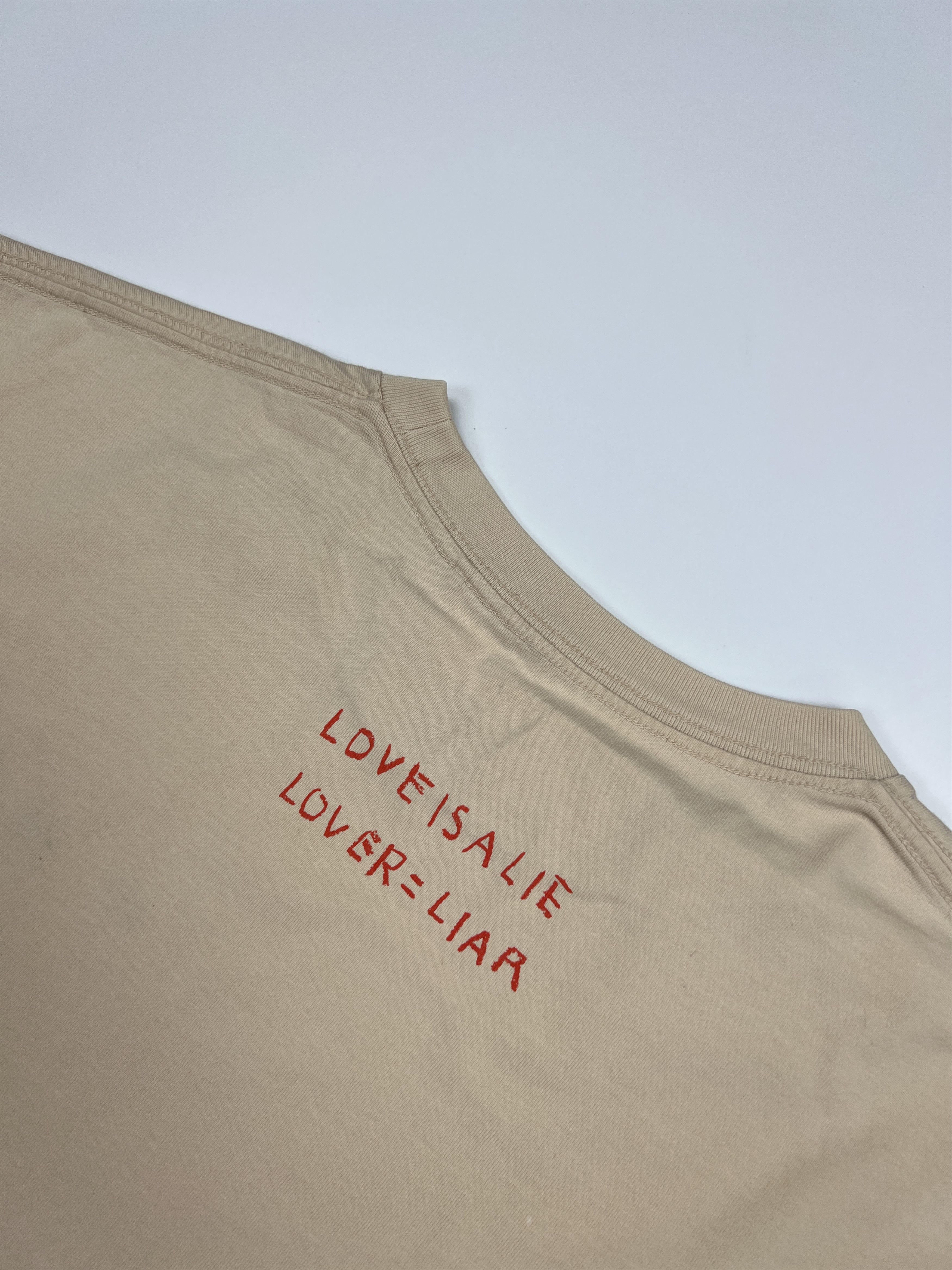 Jean-Michel Basquiat × Uniqlo Uniqlo Basquiat Bar Graphic Tee "Love is a lie" Size US M / EU 48-50 / 2 - 3 Thumbnail