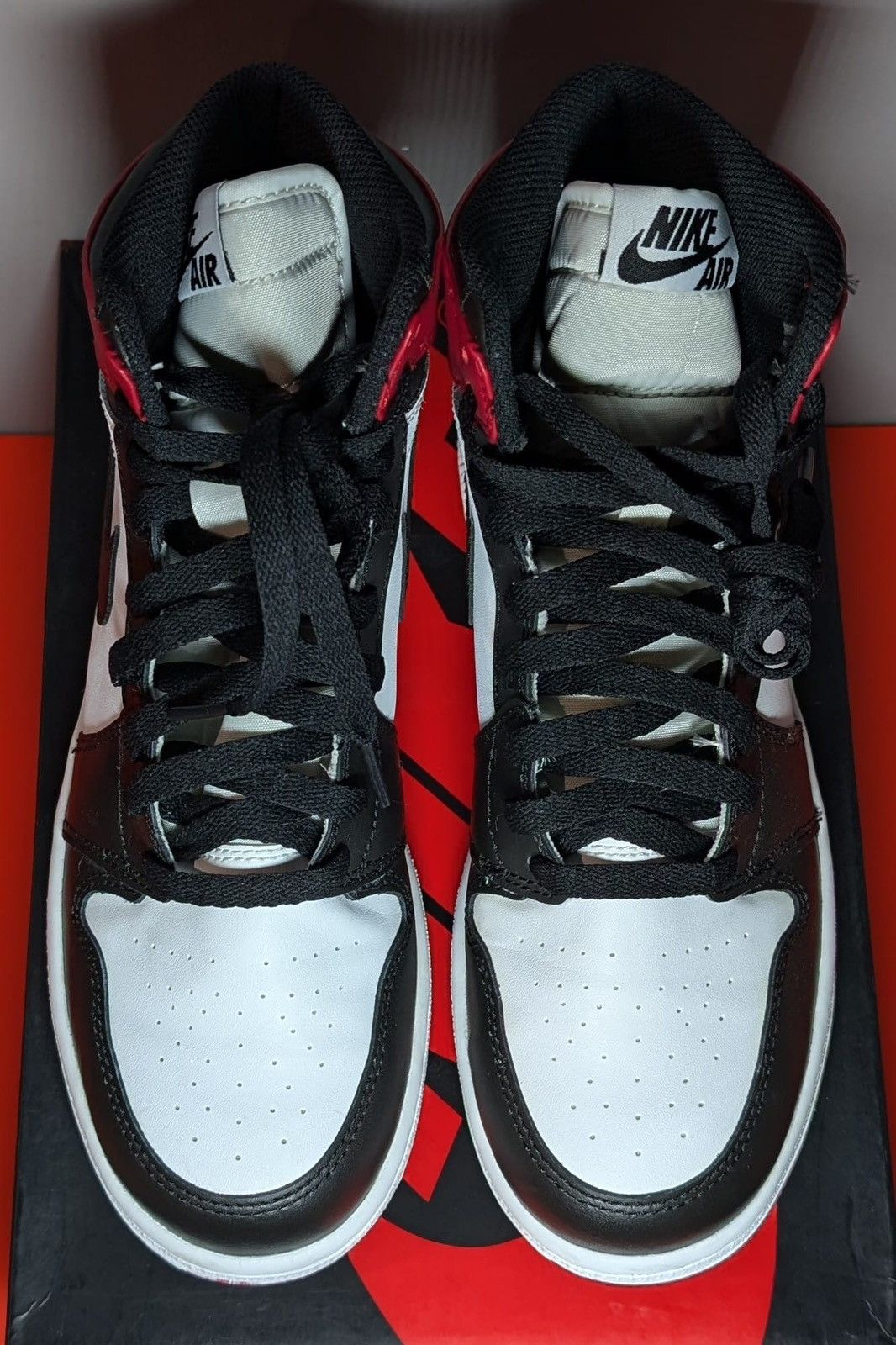 Jordan Brand Size 6Y - Air Jordan 1 Retro High OG Black Toe Size US 6 / EU 39 - 2 Thumbnail