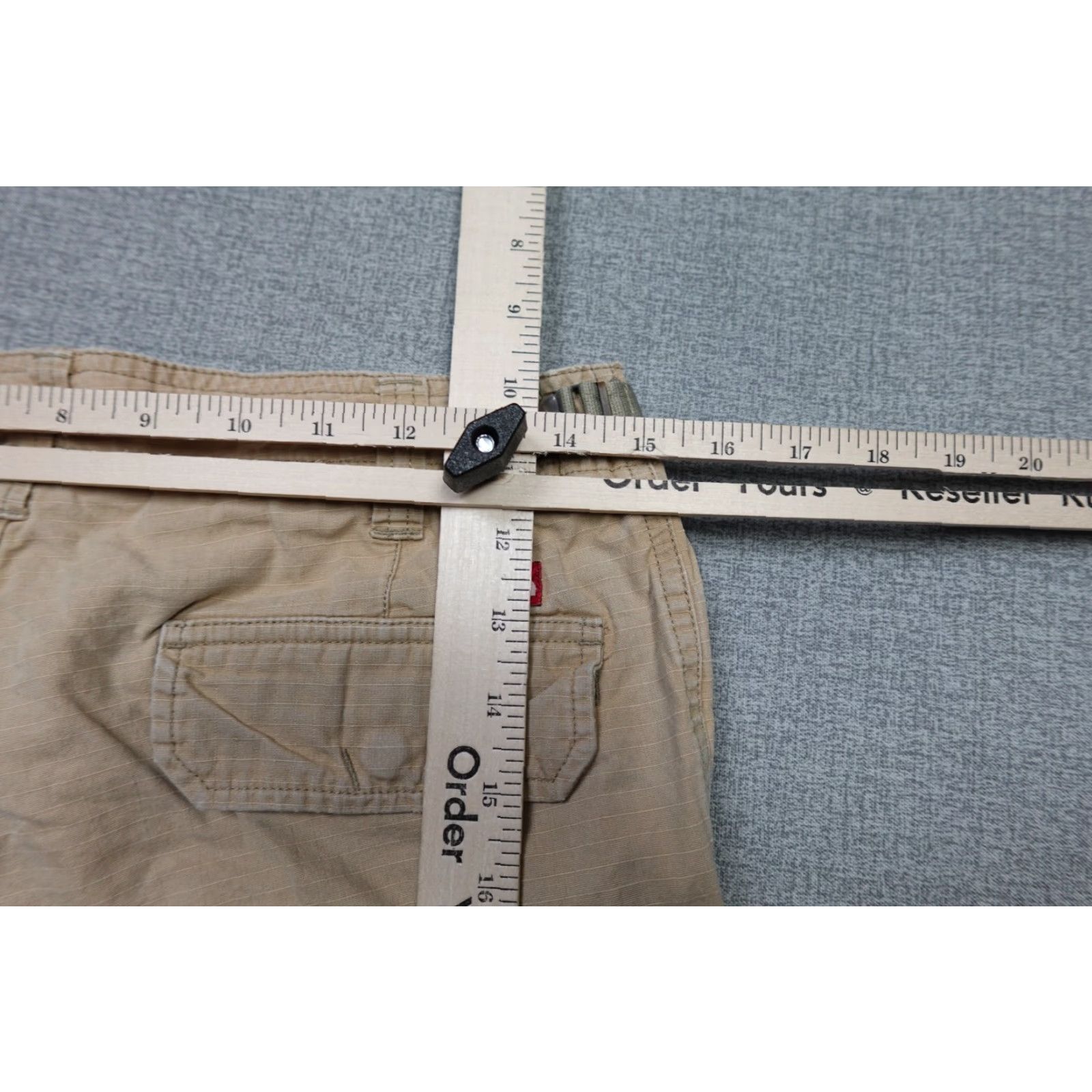 The North Face The North Face Mens 30 Beige Cargo Shorts Athletic Regular Lightweight Outdoor Summer Beige Mens Size US 30 / EU 46 - 5 Thumbnail