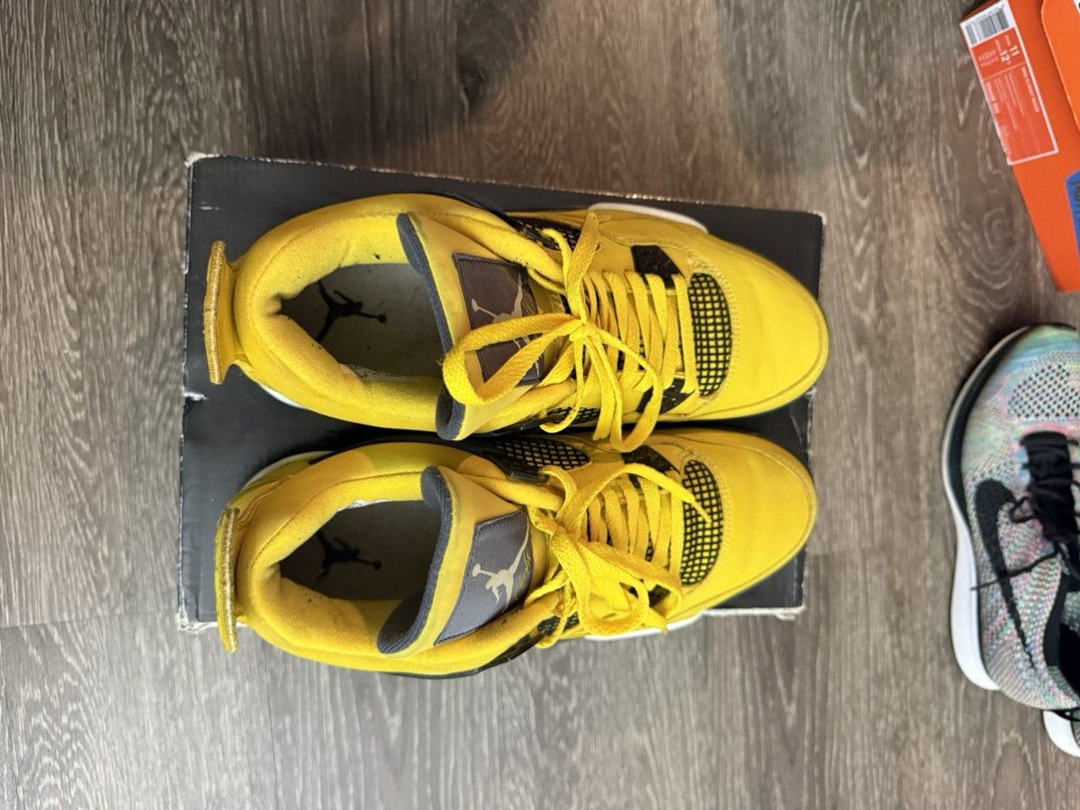 Nike ORIGINAL lightning jordan 4 Size US 10.5 / EU 43-44 - 10 Thumbnail