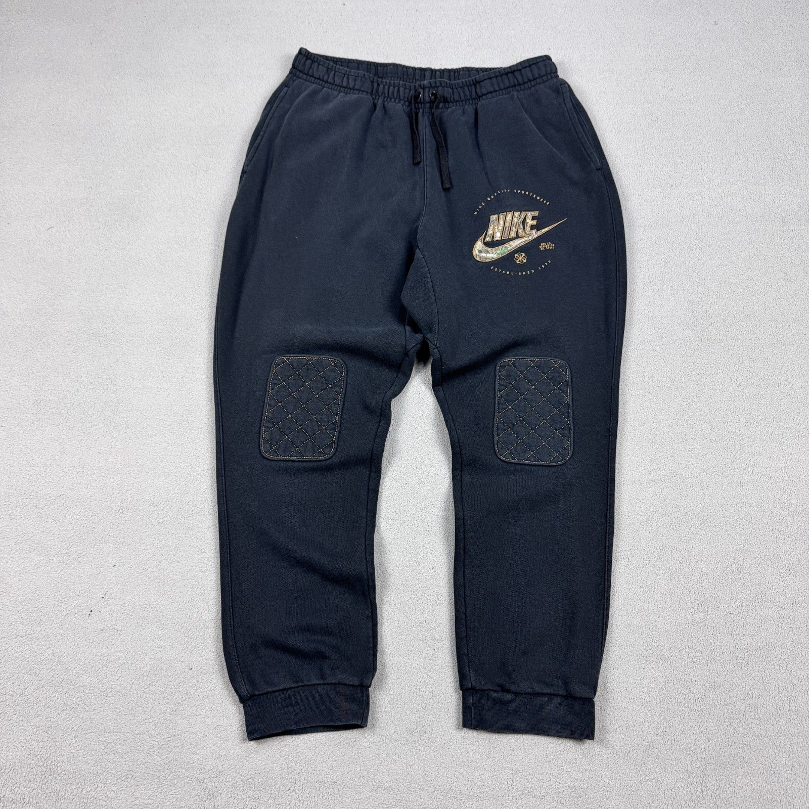 Nike Nike Joggers Sweatpants XL Black Quilted Knee Patches Camo Size US 36 / EU 52 - 8 Thumbnail