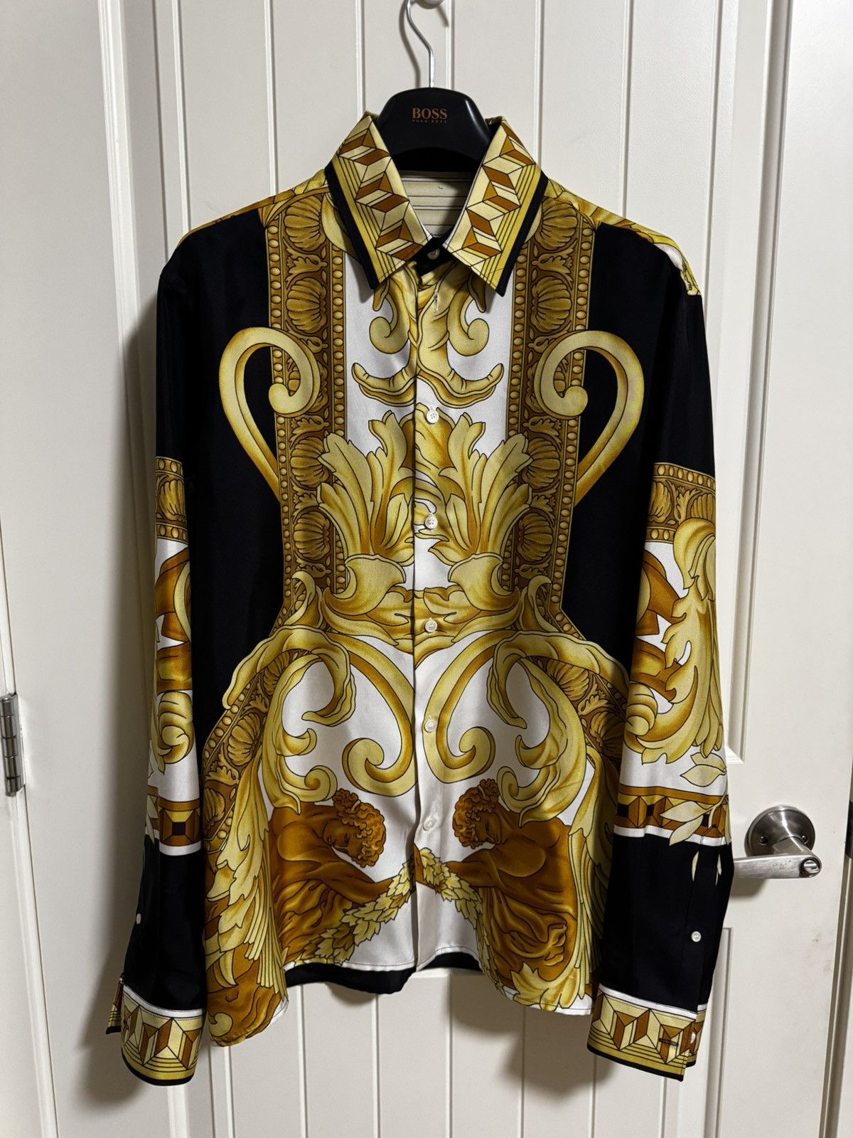 Versace Versace silk shirt LARGE Size US L / EU 52-54 / 3 - 1 Preview