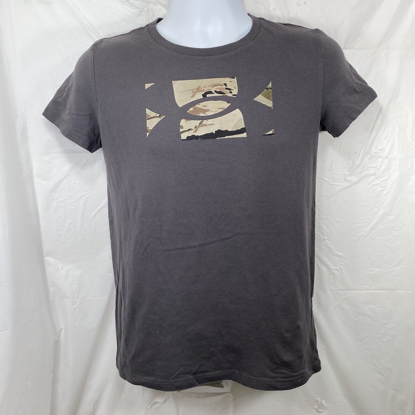 Under Armour Under Armour Small Gray Graphic T Shirt Athleisure Camo Logo Size S / US 4 / IT 40 - 1 Thumbnail