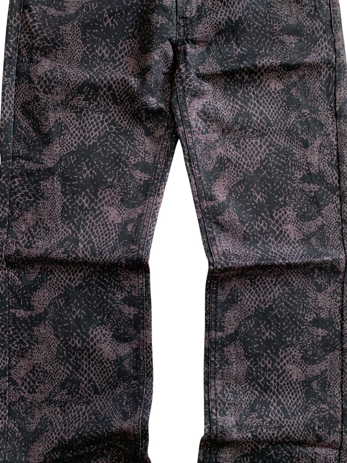 Japanese Brand Last📦 Lowbox Japan Snake Skin Bootcut Denim Size US 28 / EU 44 - 3 Thumbnail