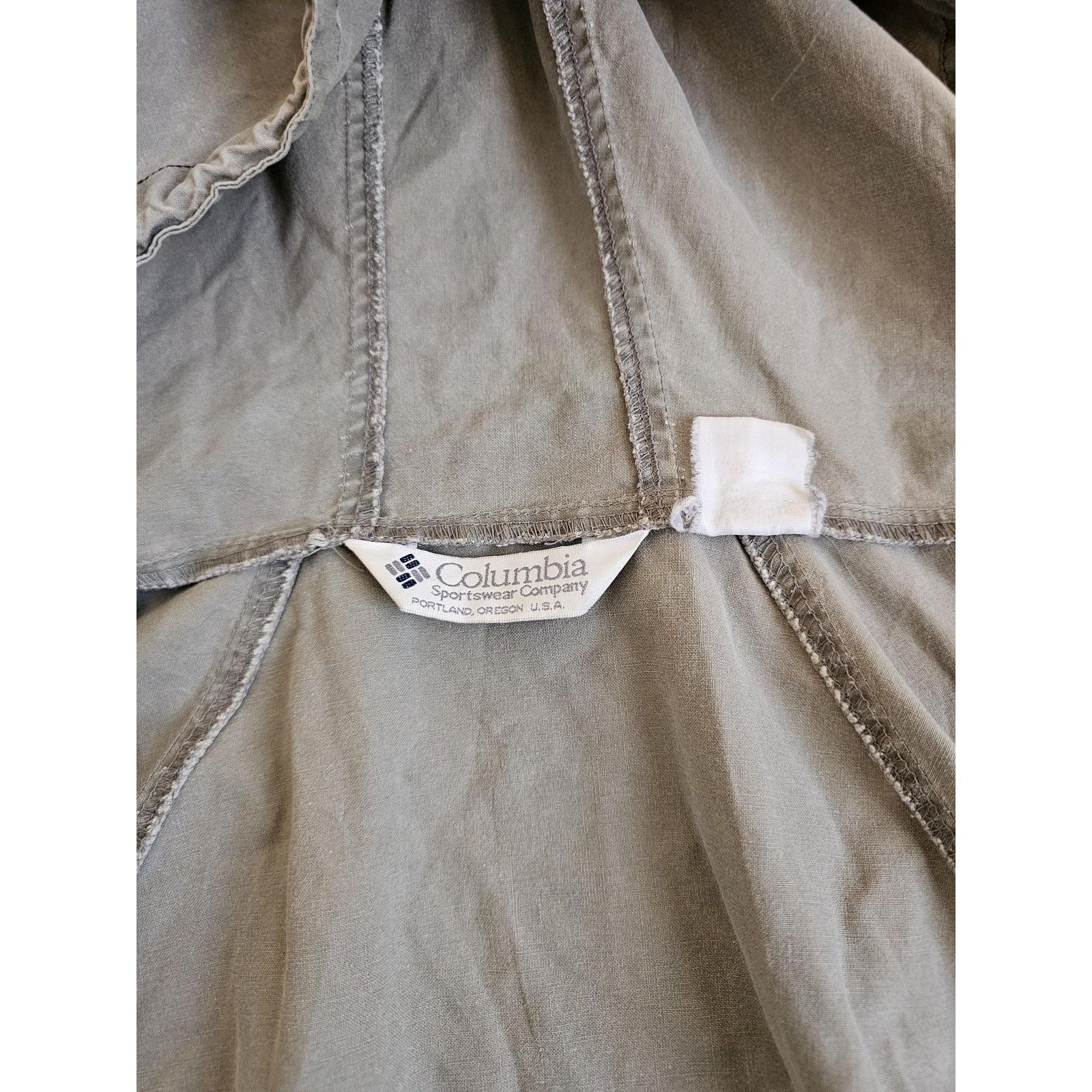 Columbia Columbia Hooded Windbreaker Jacket Khaki Green Sz L 1990s Size US L / EU 52-54 / 3 - 4 Thumbnail