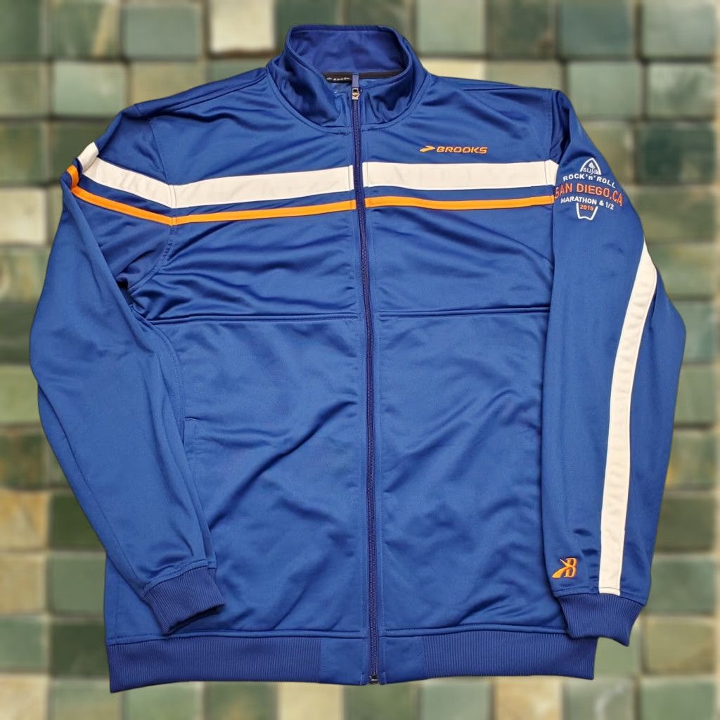 Brooks VINTAGE Rock n Rol Marathon Jacket Mens XL Blue Brooks 2015 Running Race Nike Shirt Size US XL / EU 56 / 4 - 1 Thumbnail