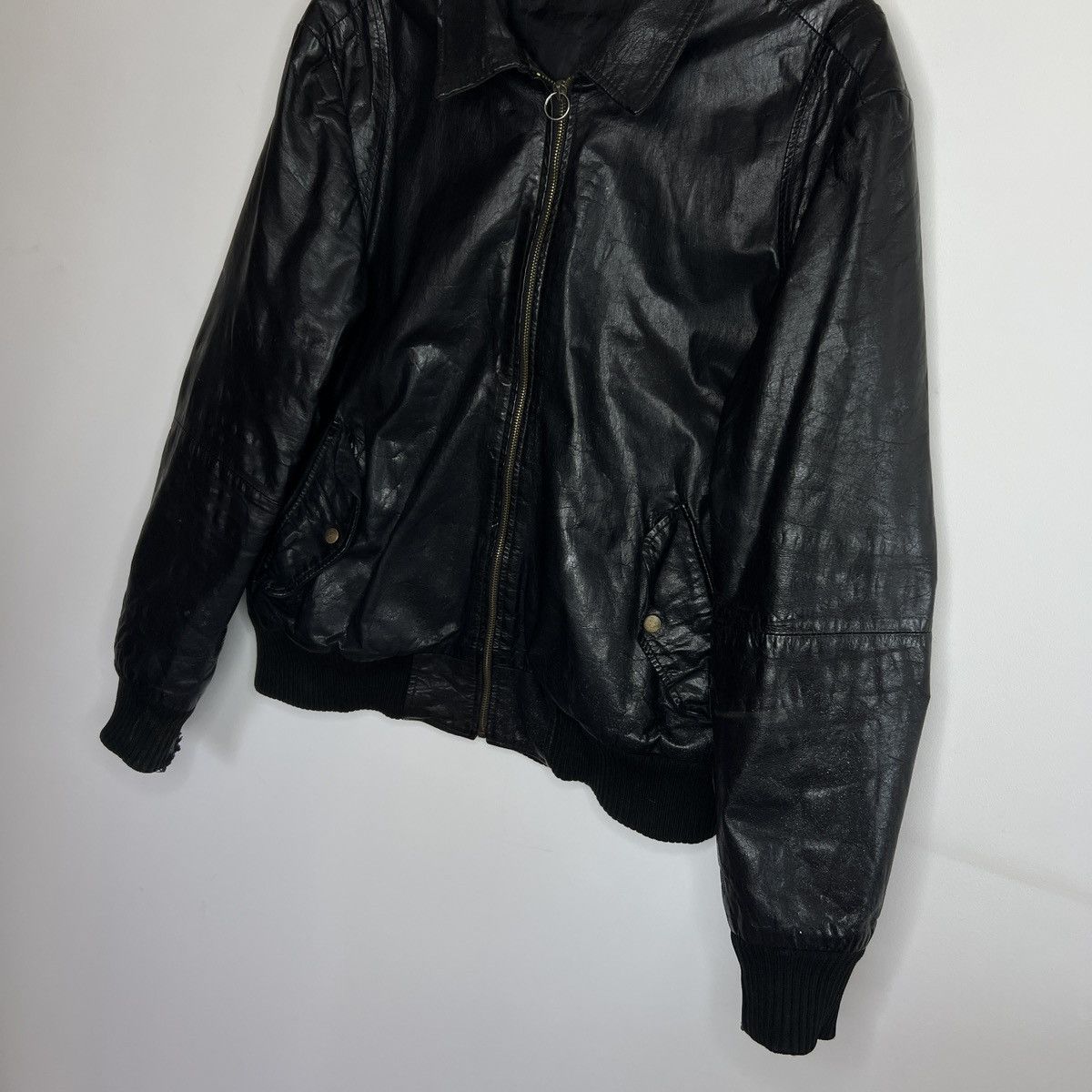 Zara Vintage Zara Genuine Leather Bomber Flight Jacket Size US L / EU 52-54 / 3 - 2 Thumbnail