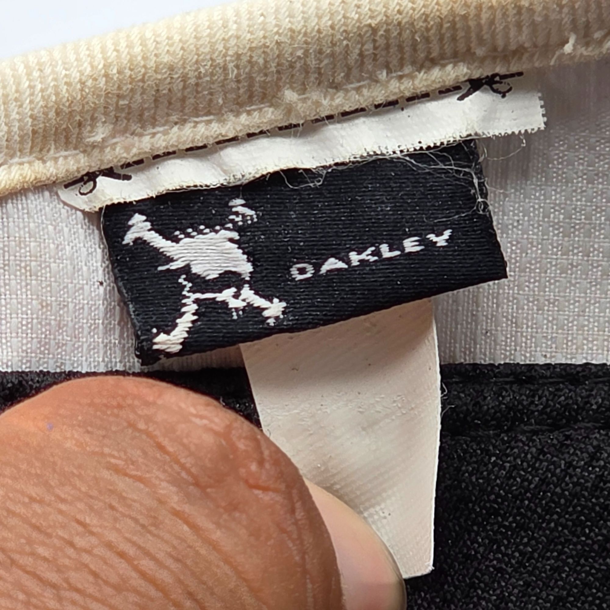 Oakley Oakley Sun Visor Golf Hat Hydrolix White Black Adjustable Me Size ONE SIZE - 7 Thumbnail