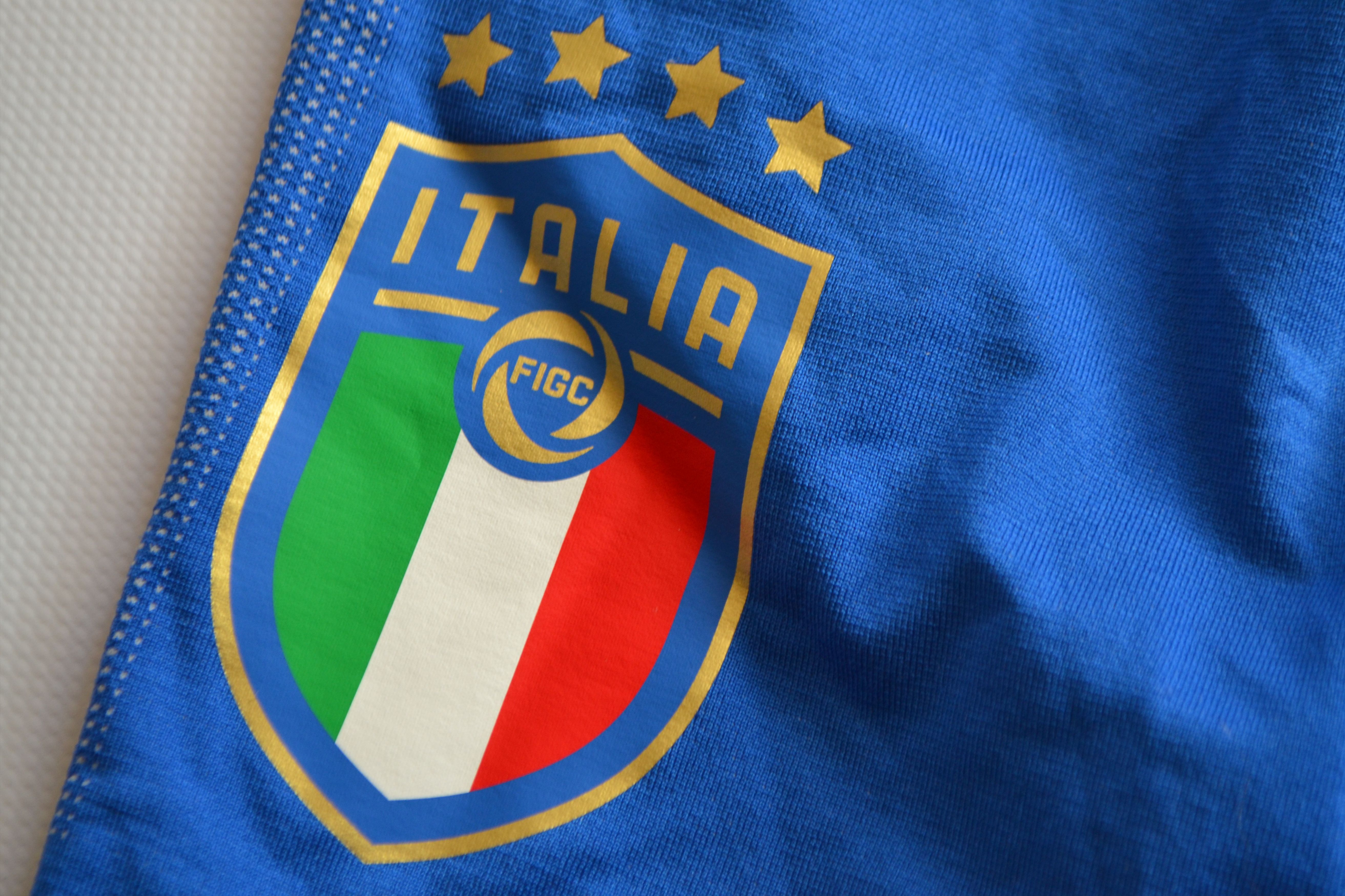 Puma Italy Italia AUTHENTIC Home Shorts 2018 2019 Soccer Size US 36 / EU 52 - 5 Thumbnail