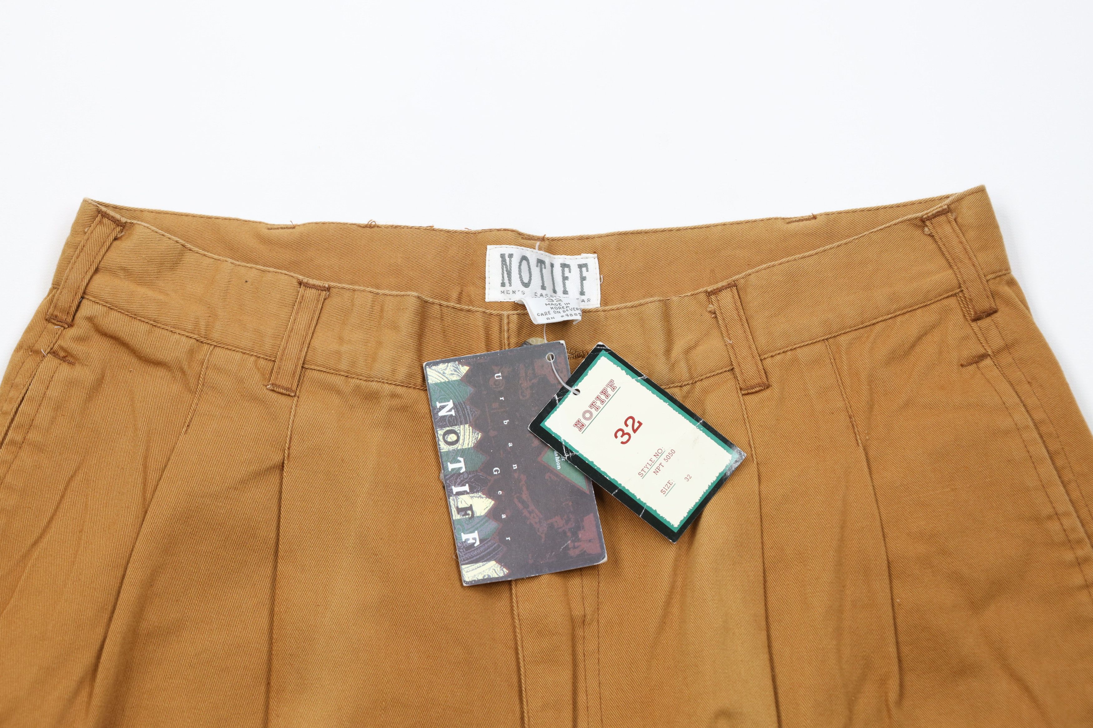 Vintage Deadstock Vintage 90s Streetwear Chino Shorts Brown Cotton Size US 32 / EU 48 - 2 Thumbnail