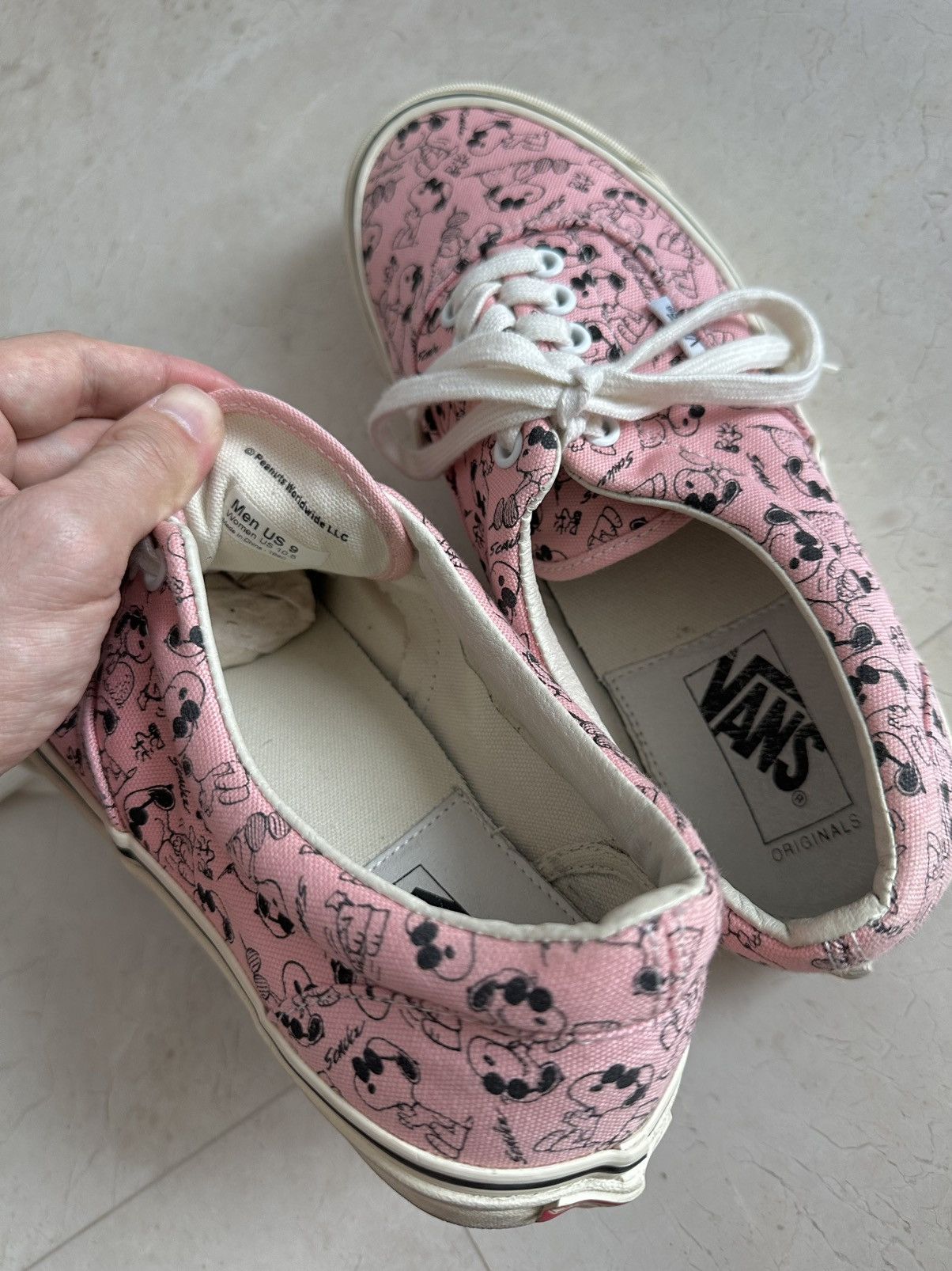 Peanuts × Vans Peanuts Snoopy OG Era LX Size US 9 / EU 42 - 6 Thumbnail