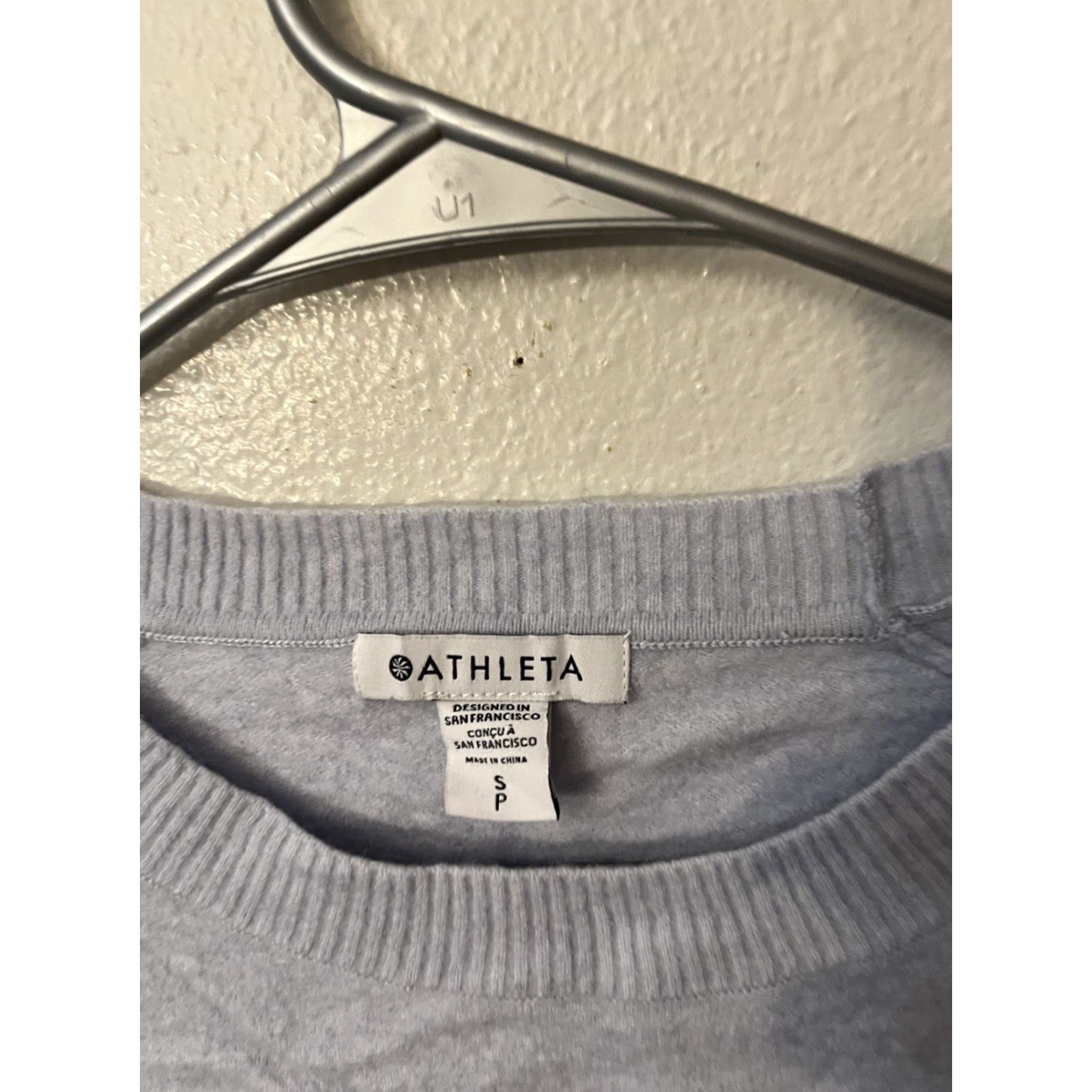 Athleta Athleta Sweater Womens Size S Light Blue Merino Wool Crew Neck Pullover Long Sleeve Regular Fit Casual Knit Logo Size S / US 4 / IT 40 - 2 Thumbnail