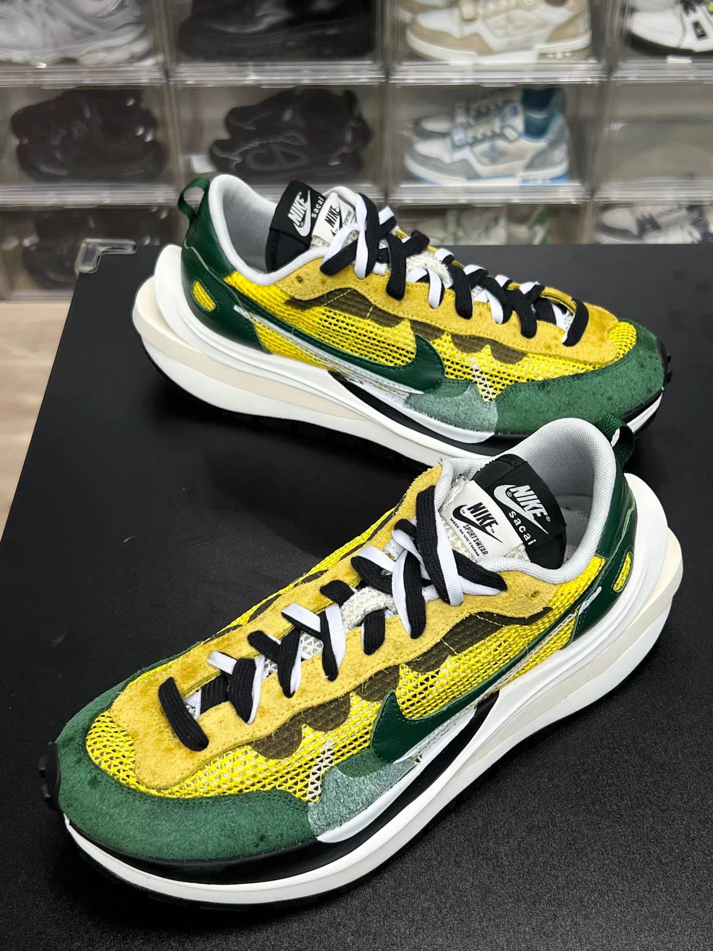 Nike NIKE SACAI VaporWaffle Yellow Green K15 Size US 11.5 / EU 44-45 - 1 Thumbnail