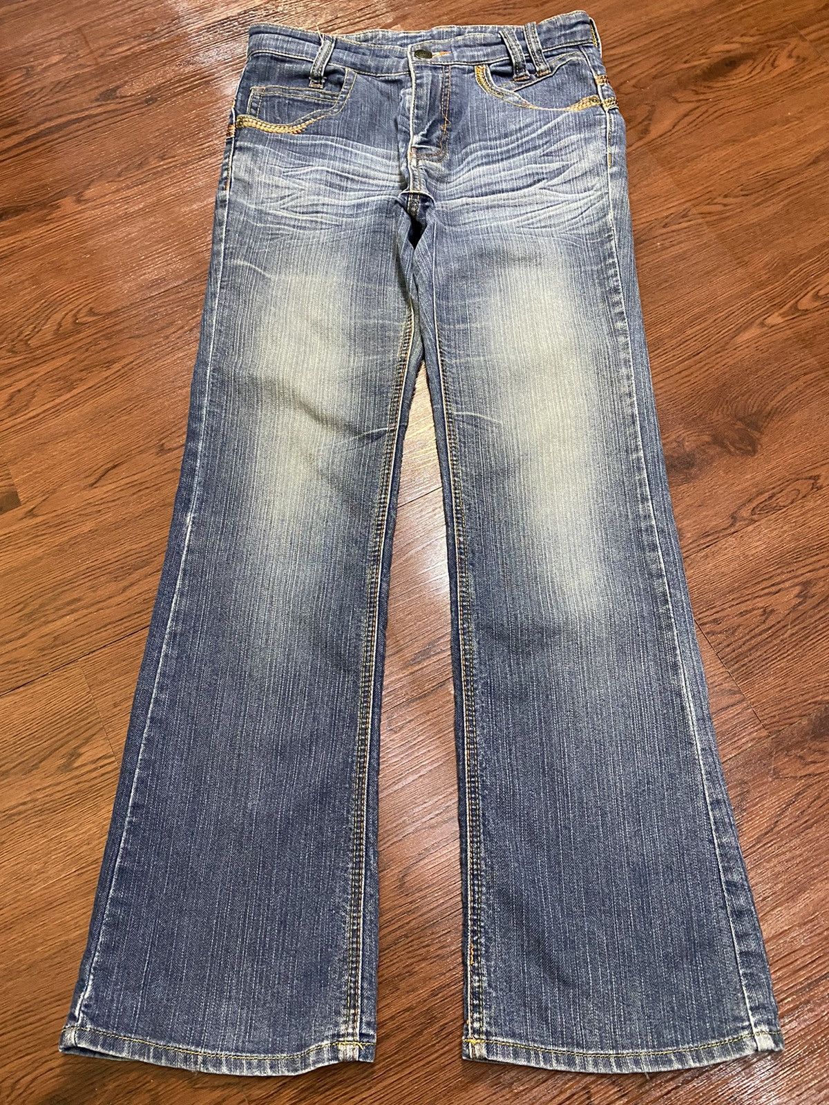 Japanese Brand Vintage Japanese Brands Queen ButtonBlue Wash Flare Jeans Size US 29 - 1 Thumbnail