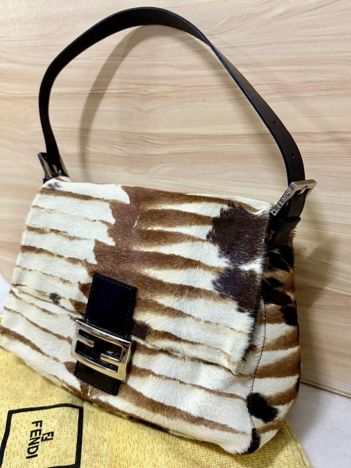 Fendi Rare Vintage Fendi Calf Hair Mamma Baguette Bag Size ONE SIZE - 4 Thumbnail
