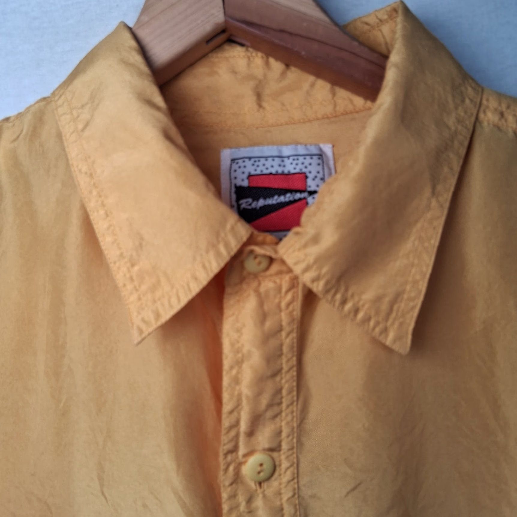 Vintage VINTAGE 1990s Reputation Silk Blouse Women L Yellow Short Sleeve READ Time: Casual Button Collared Silk Relaxed Regular Women Blouse Vintage 1990s Size L / US 10 / IT 46 - 5 Thumbnail