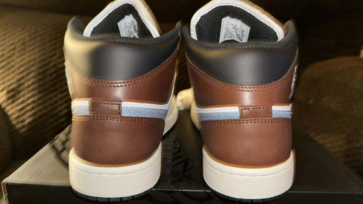Jordan Brand Nike Jordan 1 retro SE Mid “UNC Mocha” New w/ OG Box! size 8 Size US 8 / EU 41 - 13 Thumbnail