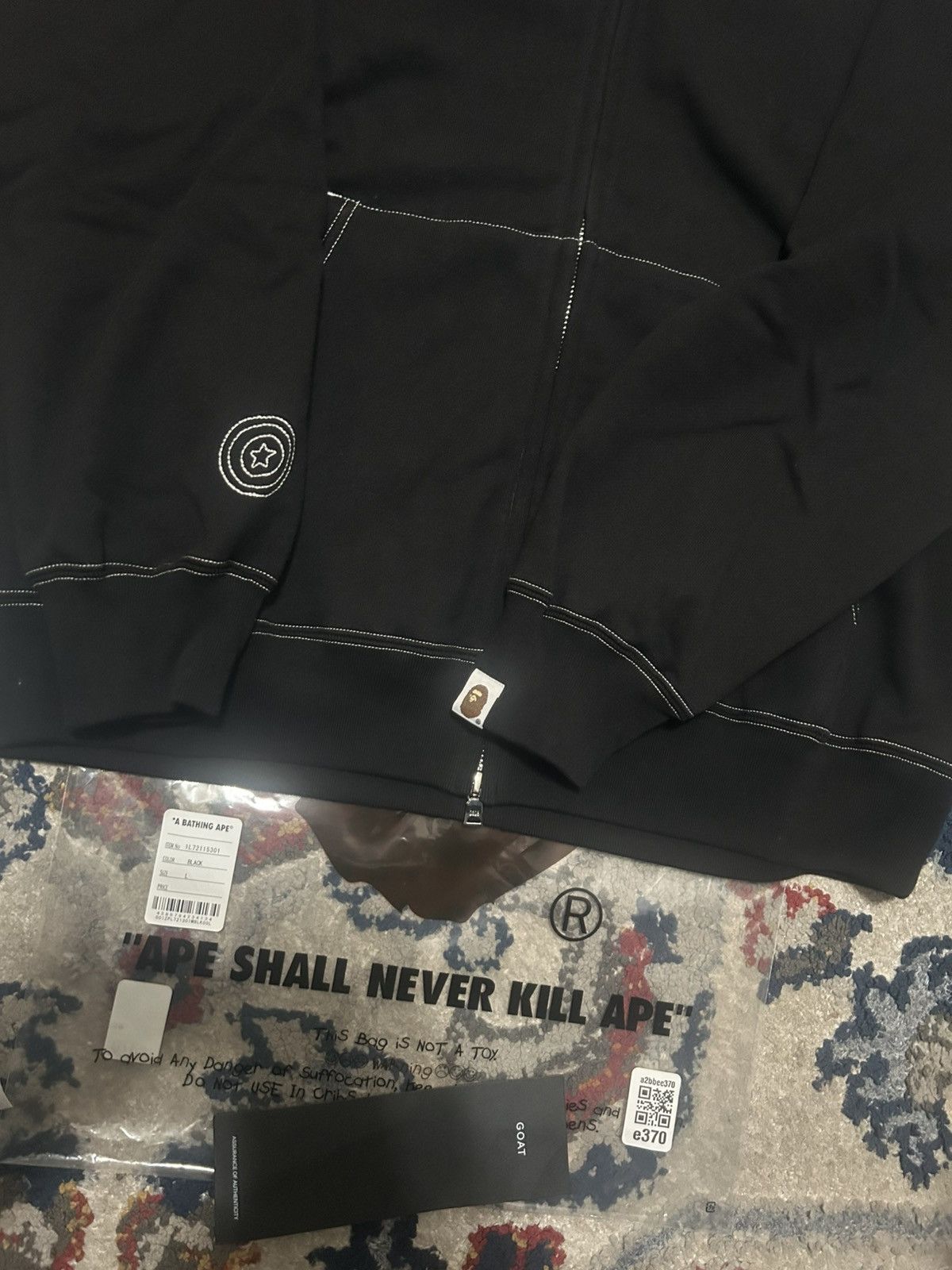 Bape BAPE Exclusive GOAT Contrast Stitching Hoodie Size US L / EU 52-54 / 3 - 6 Thumbnail