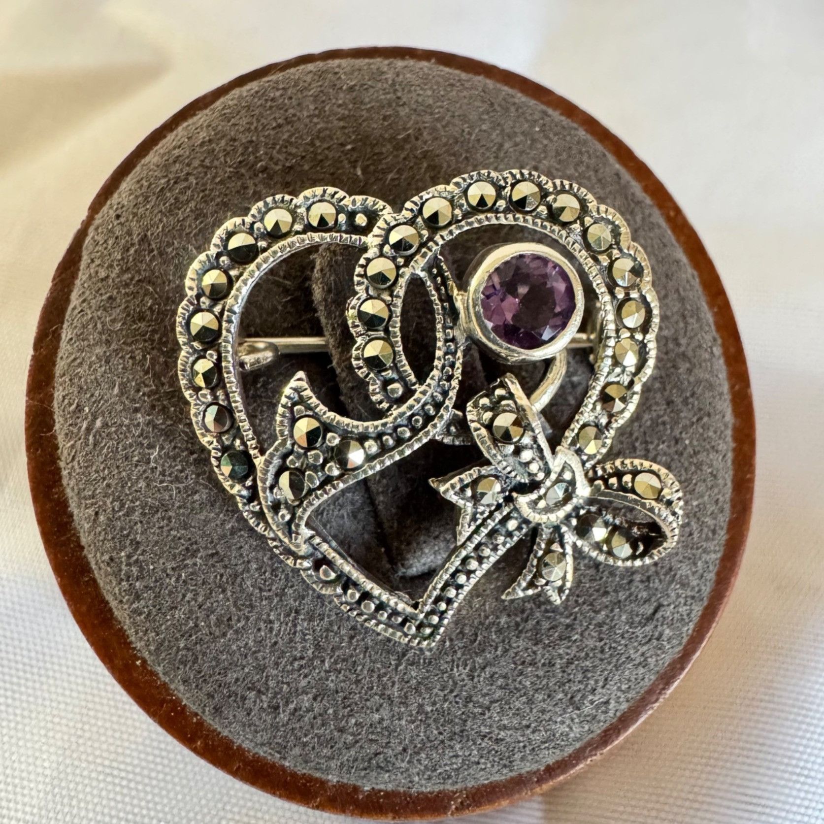 Vintage VTG Sterling Silver 925 Amethyst & Marcasite Scroll Heart Br Size ONE SIZE - 2 Thumbnail
