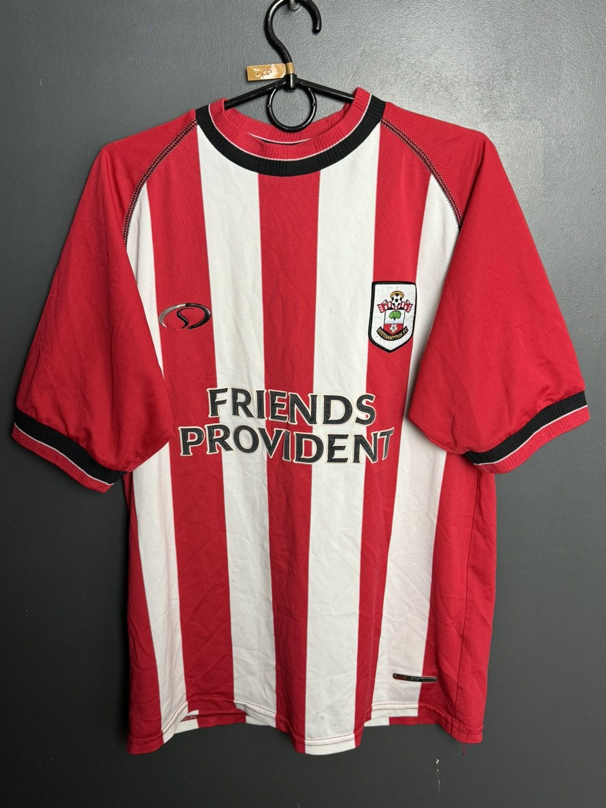 Other Southampton 03/05 Home Football Jersey Size US M / EU 48-50 / 2 - 1 Thumbnail