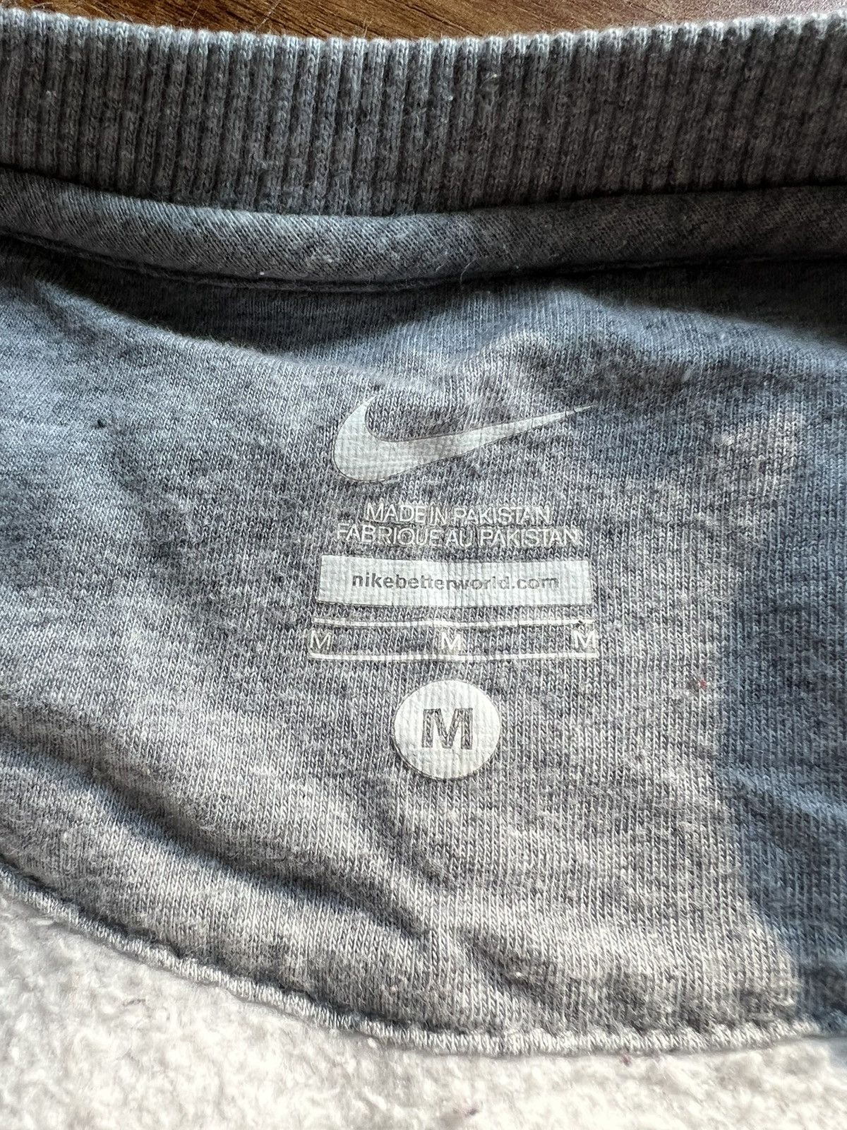 Nike × Vintage Vintage Y2K Grey Nike Swoosh Crewneck Size US M / EU 48-50 / 2 - 3 Thumbnail