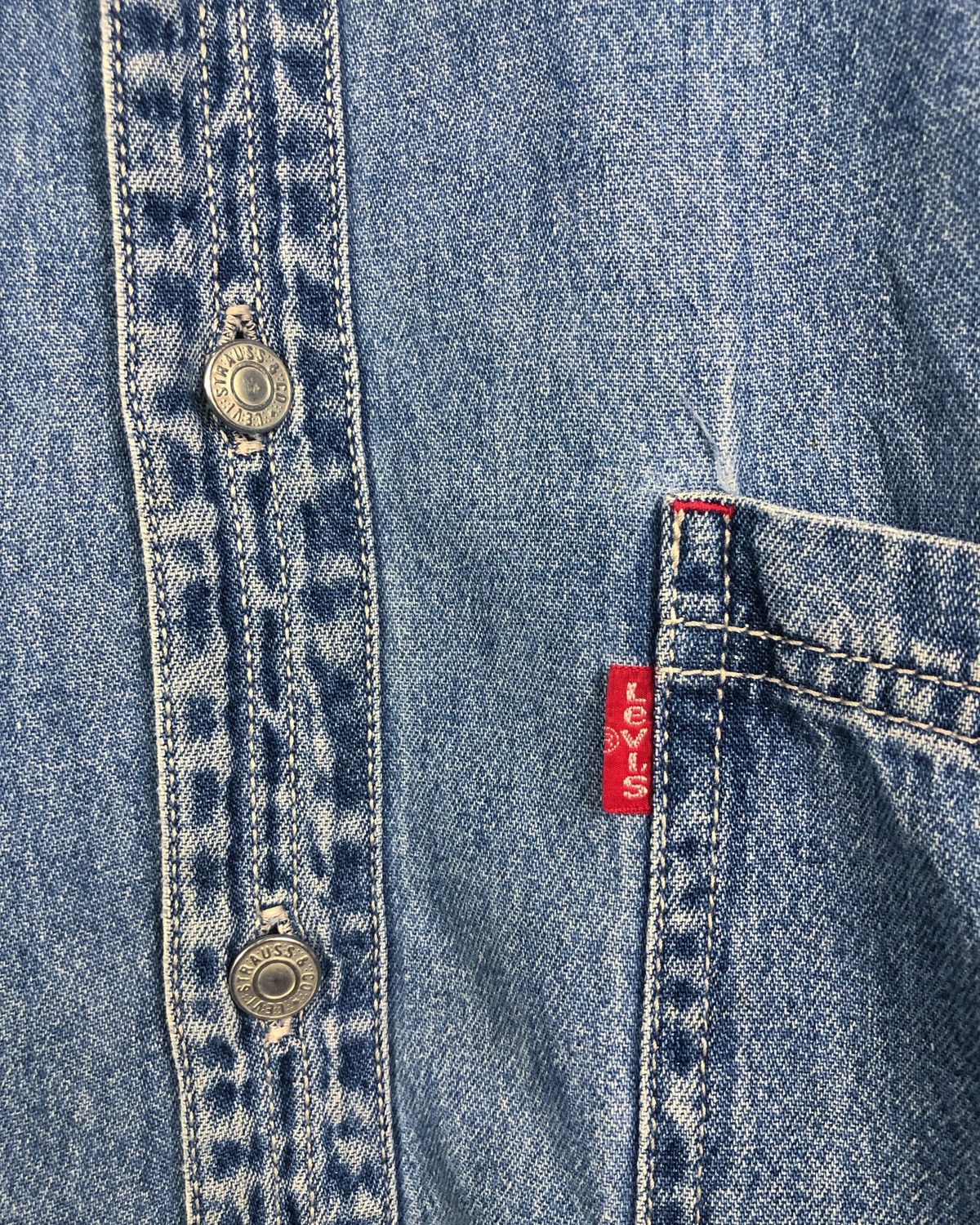 Levi's Rare Vintage Levi's Denim Button Ups Shirt Size US XL / EU 56 / 4 - 4 Thumbnail