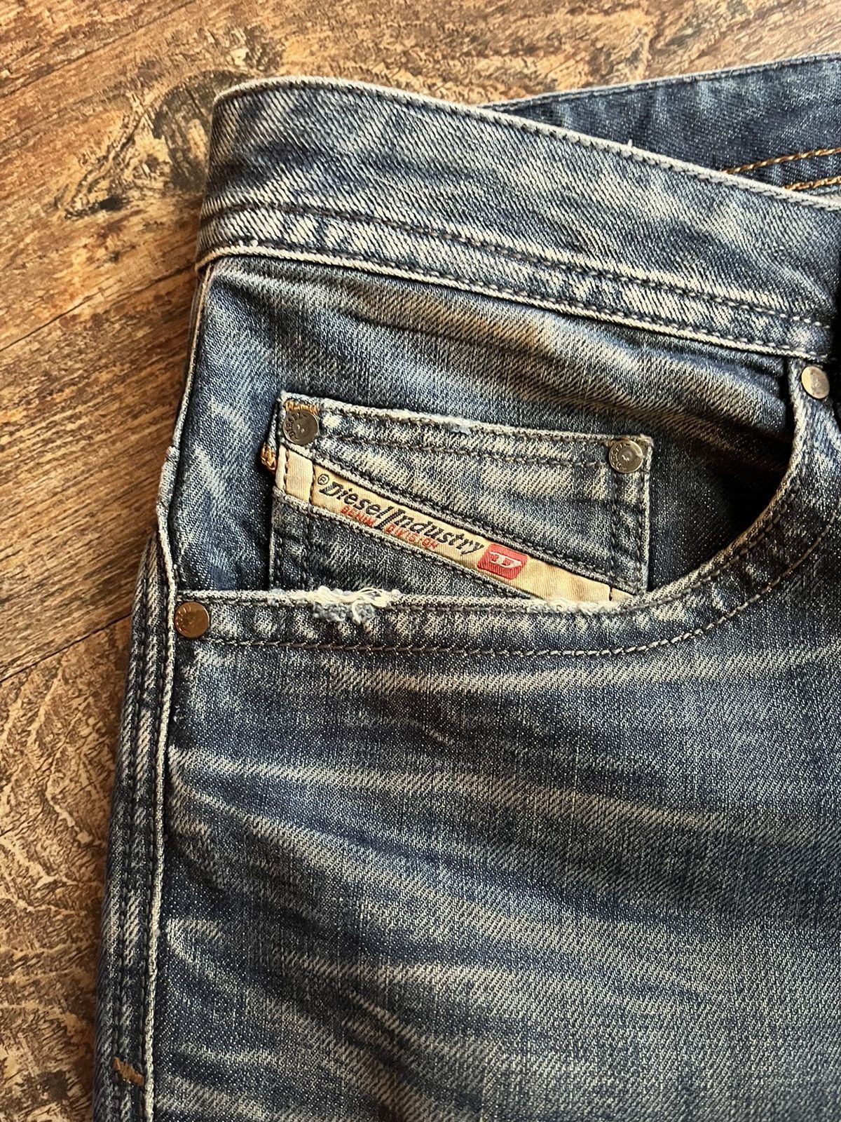 Diesel Vintage distressed Diesel Jeans Size US 38 / EU 54 - 3 Thumbnail