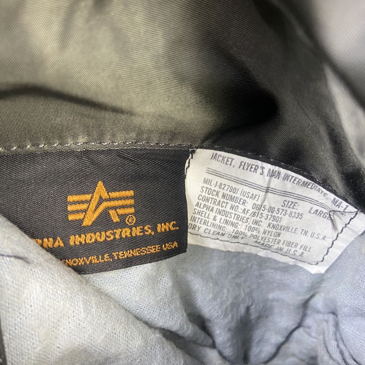 Alpha Industries Vintage Alpha Industries USAF Flight Bomber MA-1 Jacket Size US L / EU 52-54 / 3 - 22 Thumbnail