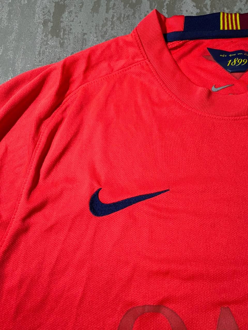 Nike FC BARCELONA 2014/2015 AWAY Adult Size L NIKE shirt jersey Size US L / EU 52-54 / 3 - 6 Thumbnail