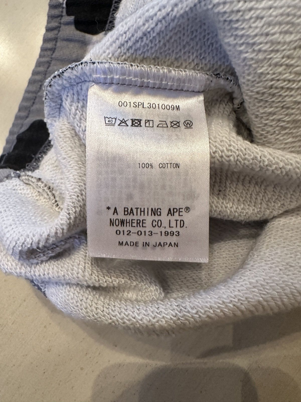 Bape Bape ABC Camo Shark Sweat Shorts Grey Size US 30 / EU 46 - 4 Thumbnail